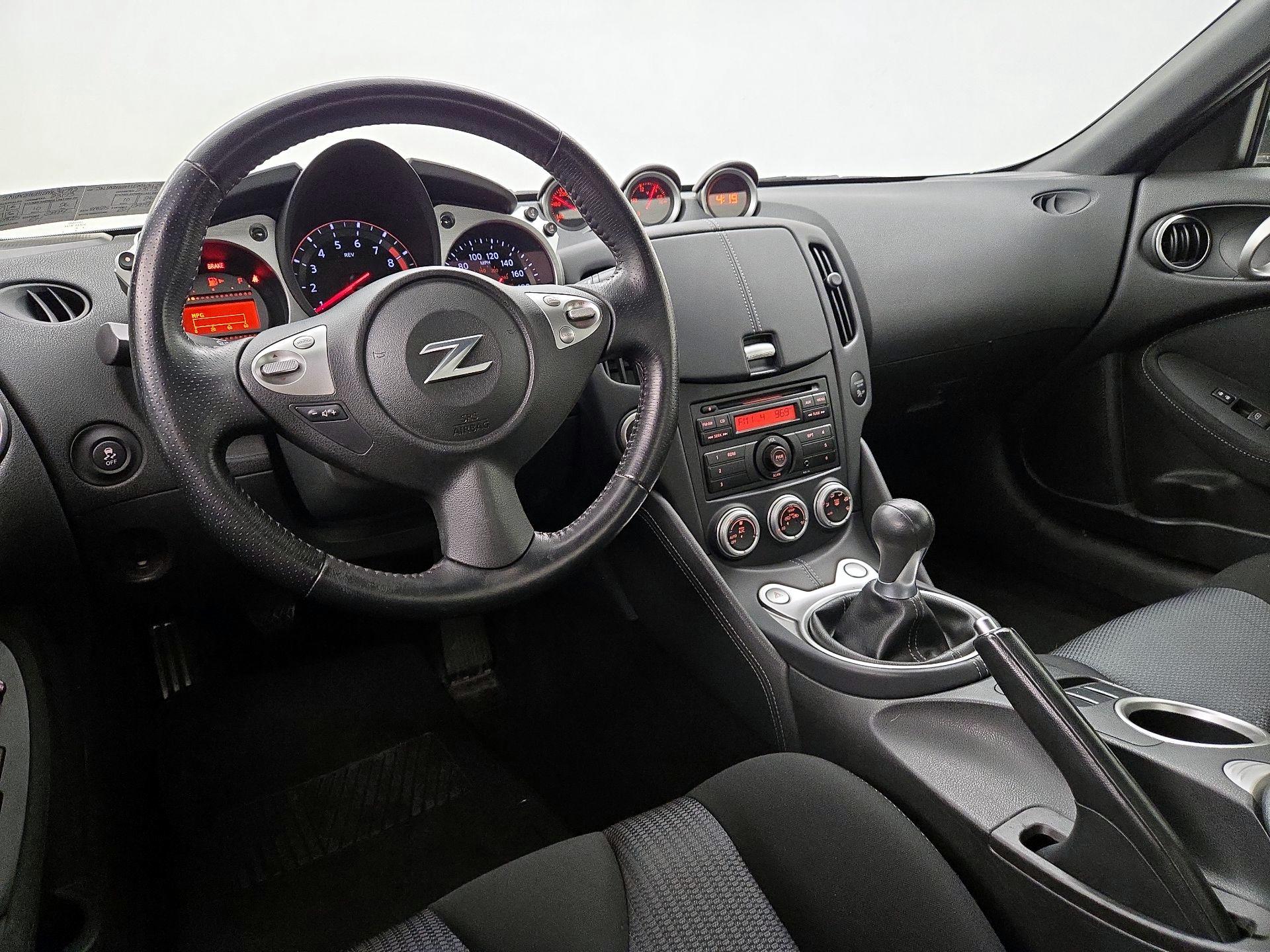 Thumbnail: 2014 Nissan Z - 9