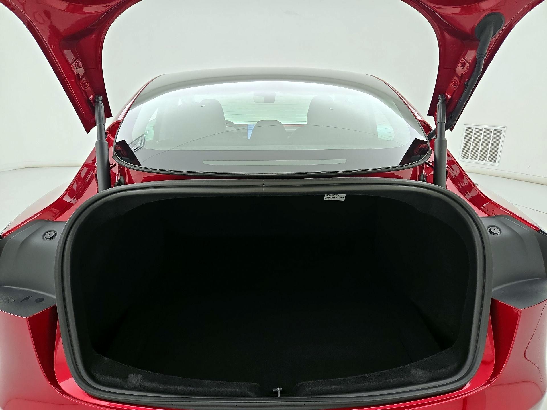 Thumbnail: 2024 Tesla Model 3 - 20