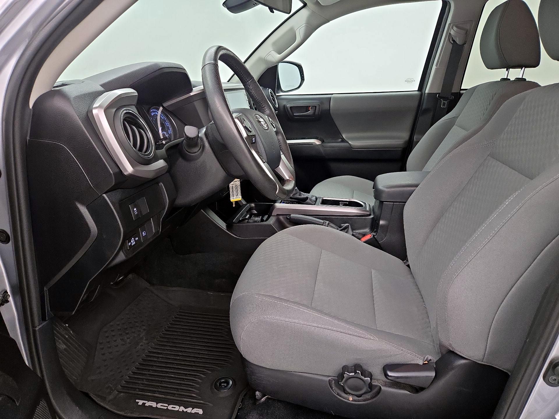 Thumbnail: 2020 Toyota Tacoma - 11