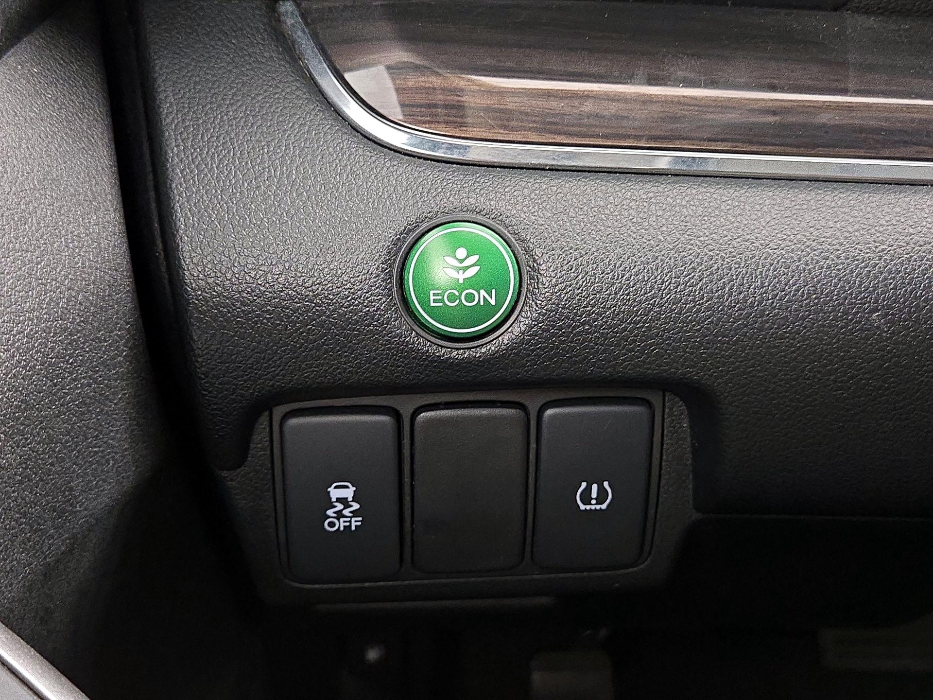 Thumbnail: 2015 Honda CR-V - 13