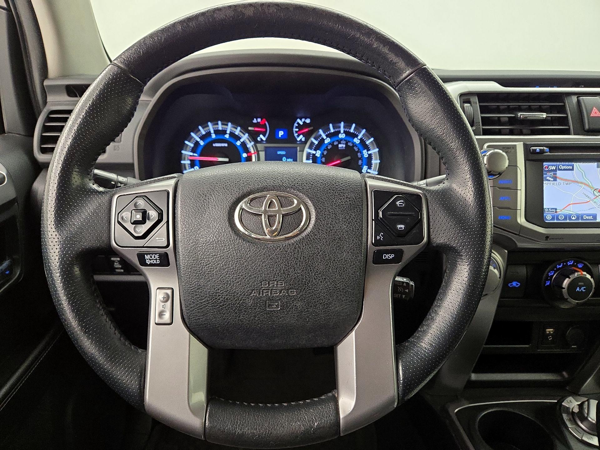 Thumbnail: 2017 Toyota 4Runner - 10