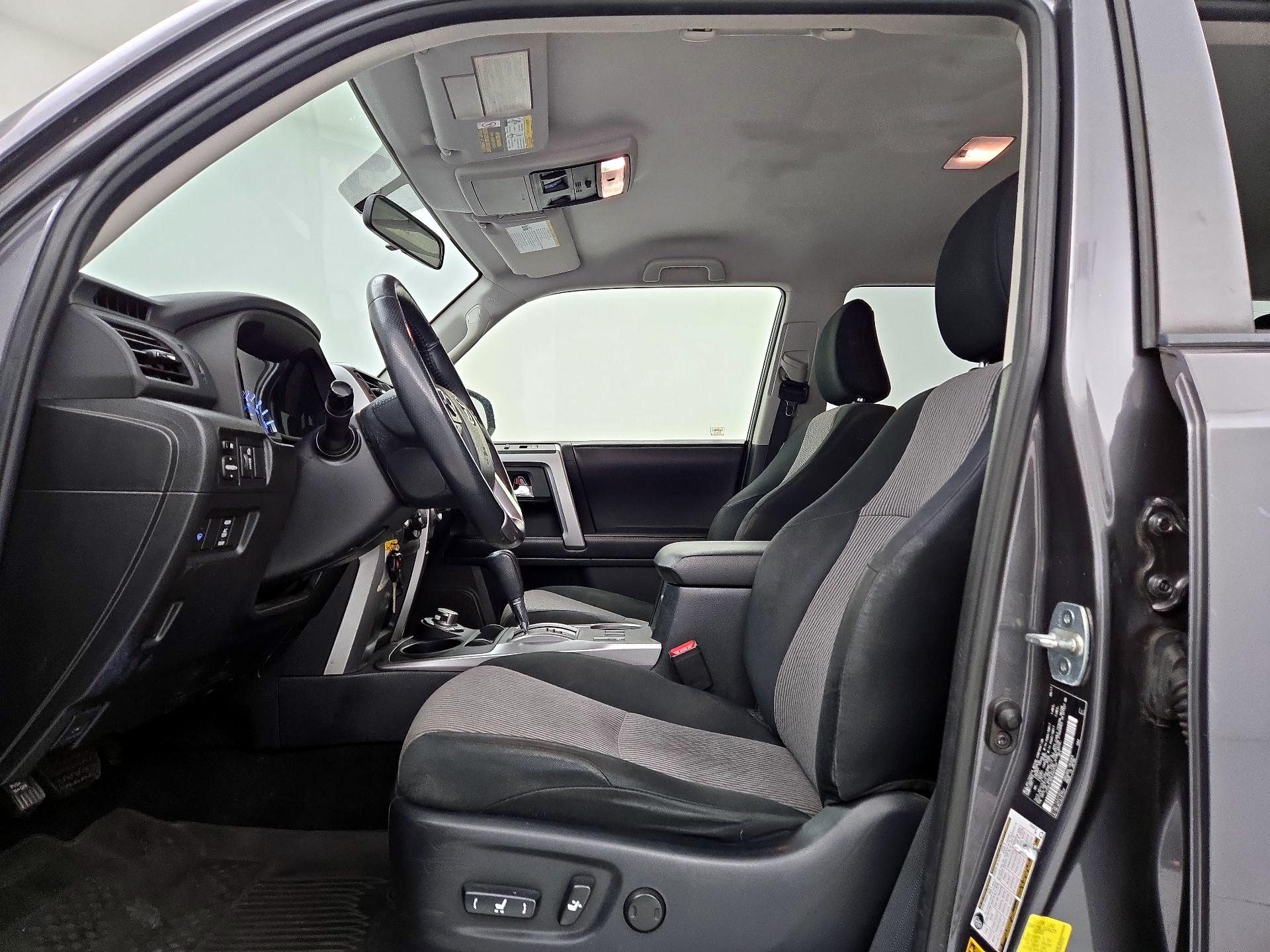 Thumbnail: 2017 Toyota 4Runner - 11