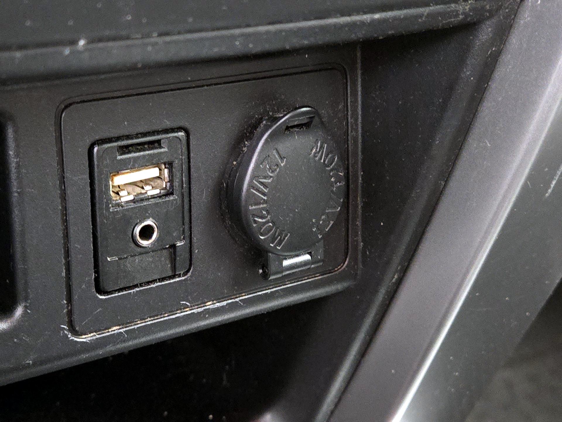 Thumbnail: 2017 Toyota 4Runner - 18