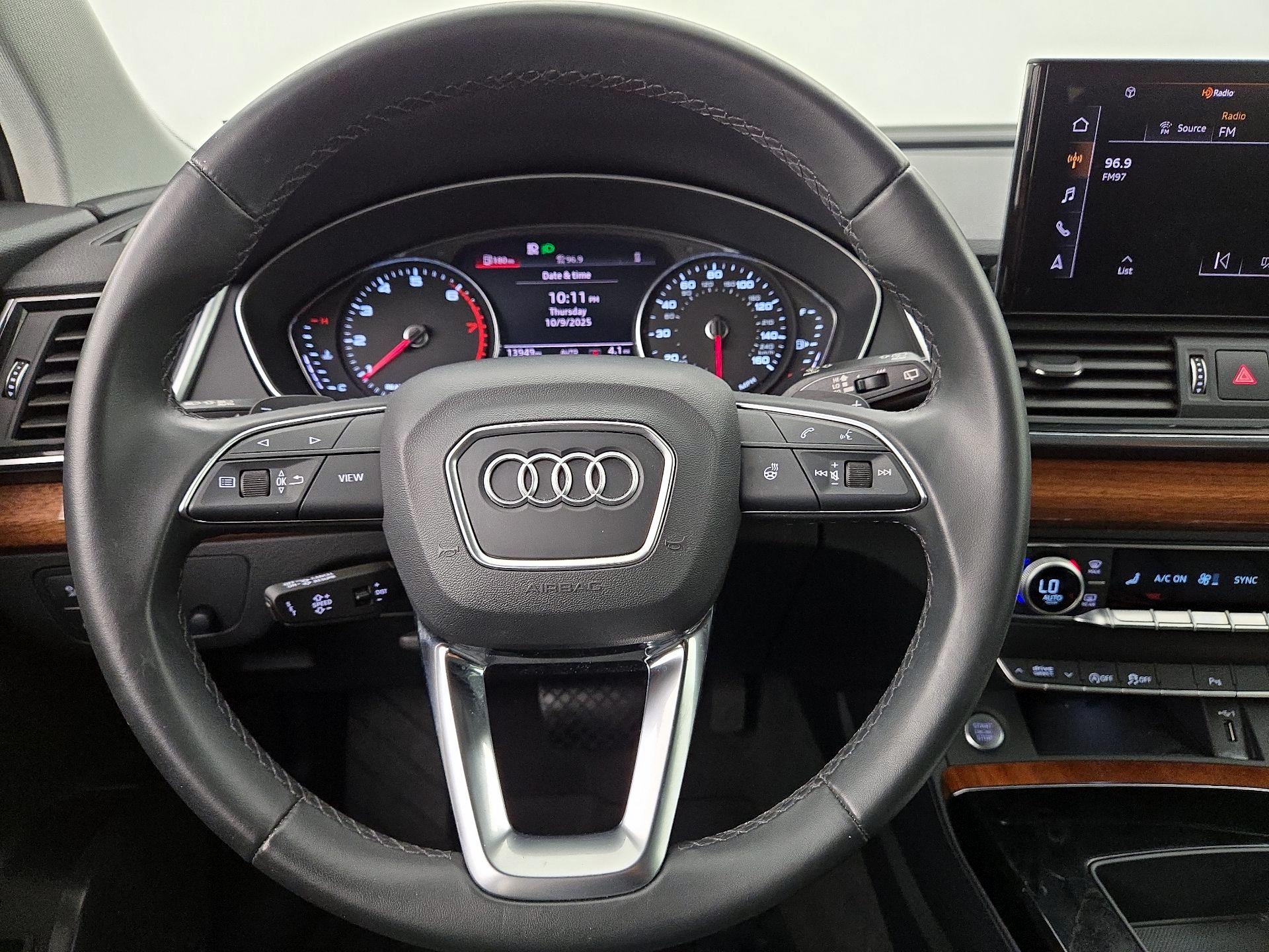 Thumbnail: 2023 Audi Q5 - 10