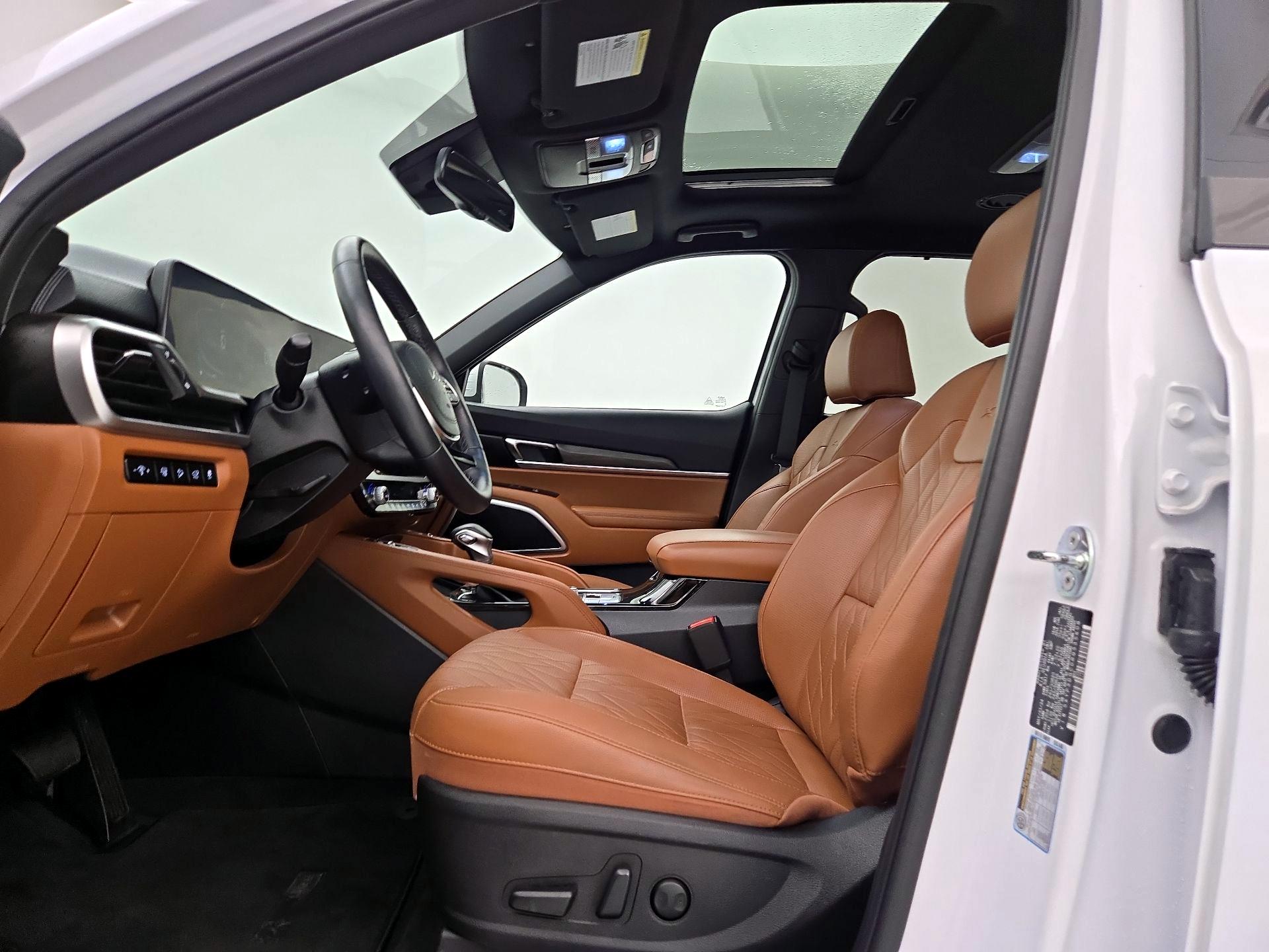 Thumbnail: 2024 Kia Telluride - 11