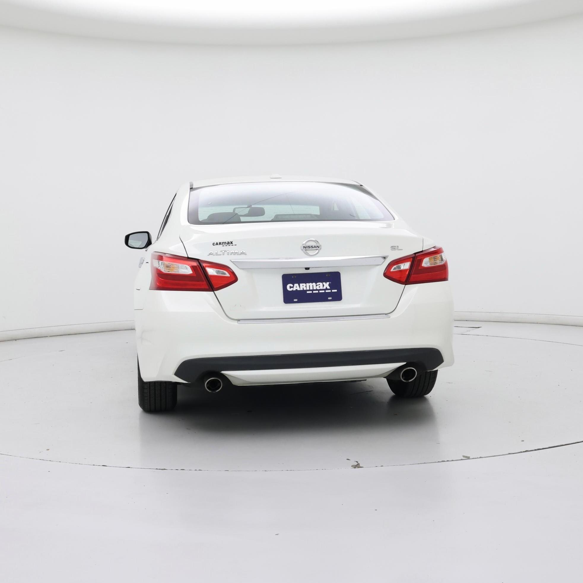 Thumbnail: 2017 Nissan Altima - 6