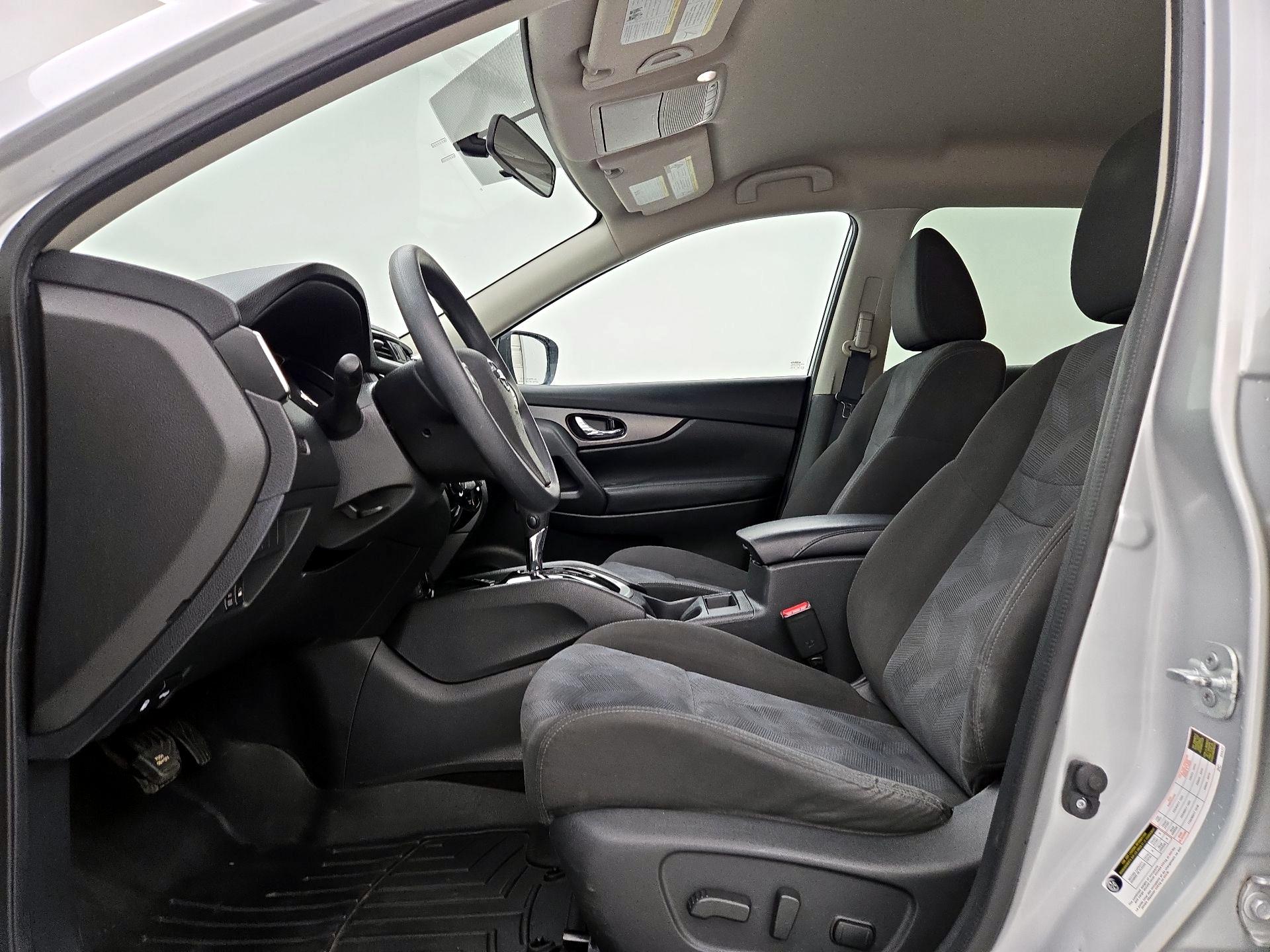 Thumbnail: 2016 Nissan Rogue - 11