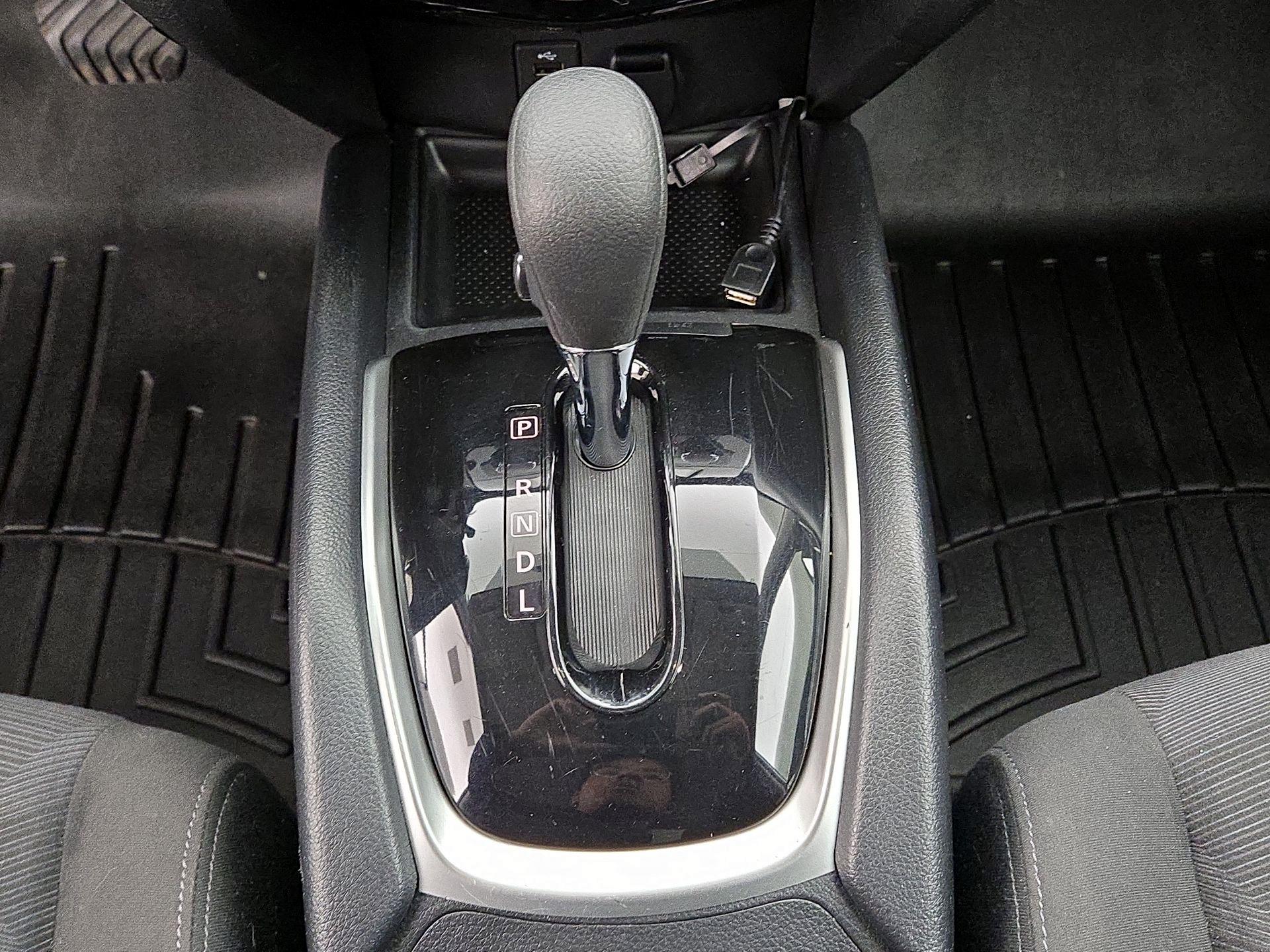 Thumbnail: 2016 Nissan Rogue - 16