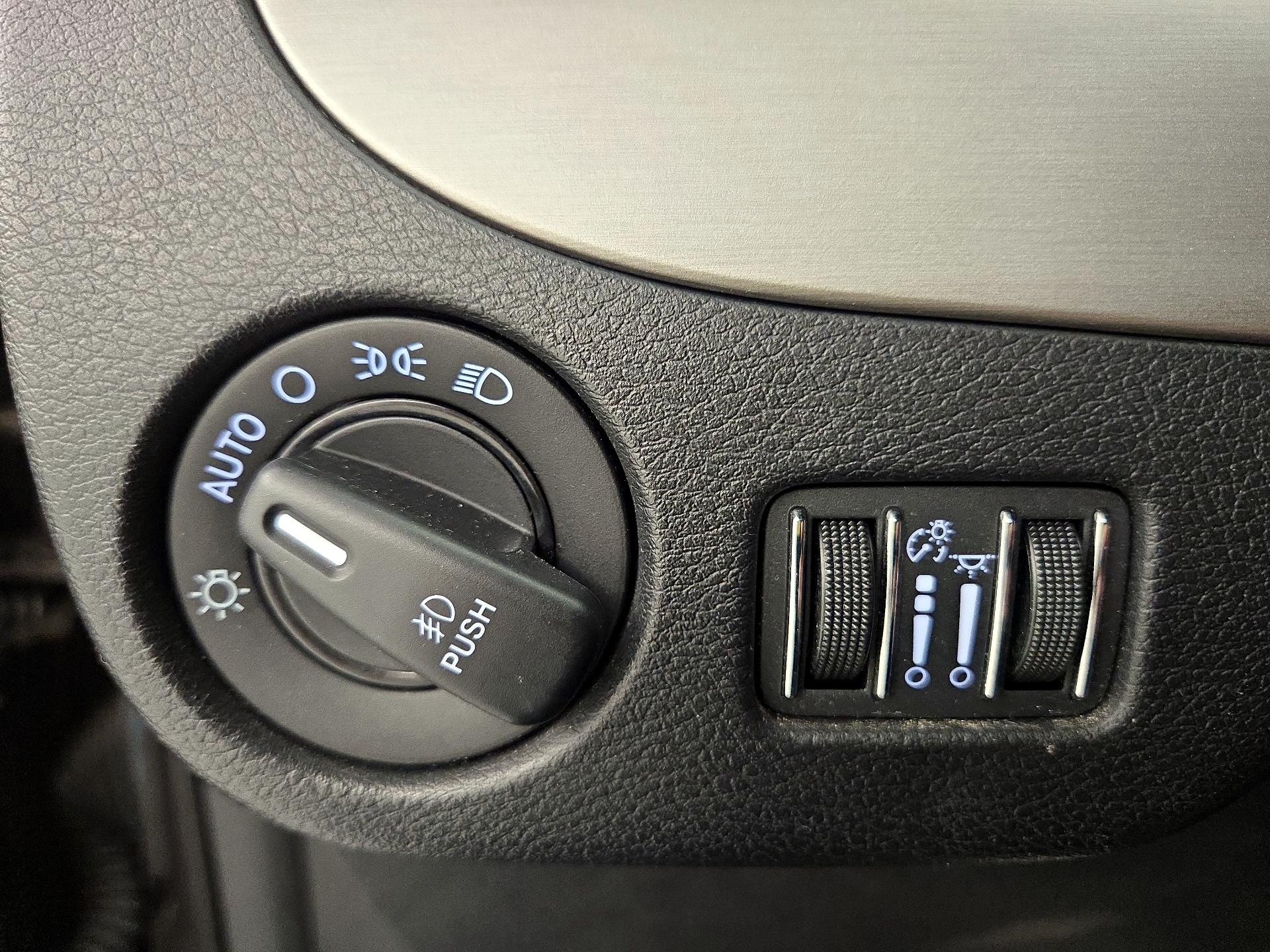 Thumbnail: 2019 Dodge Grand Caravan - 13