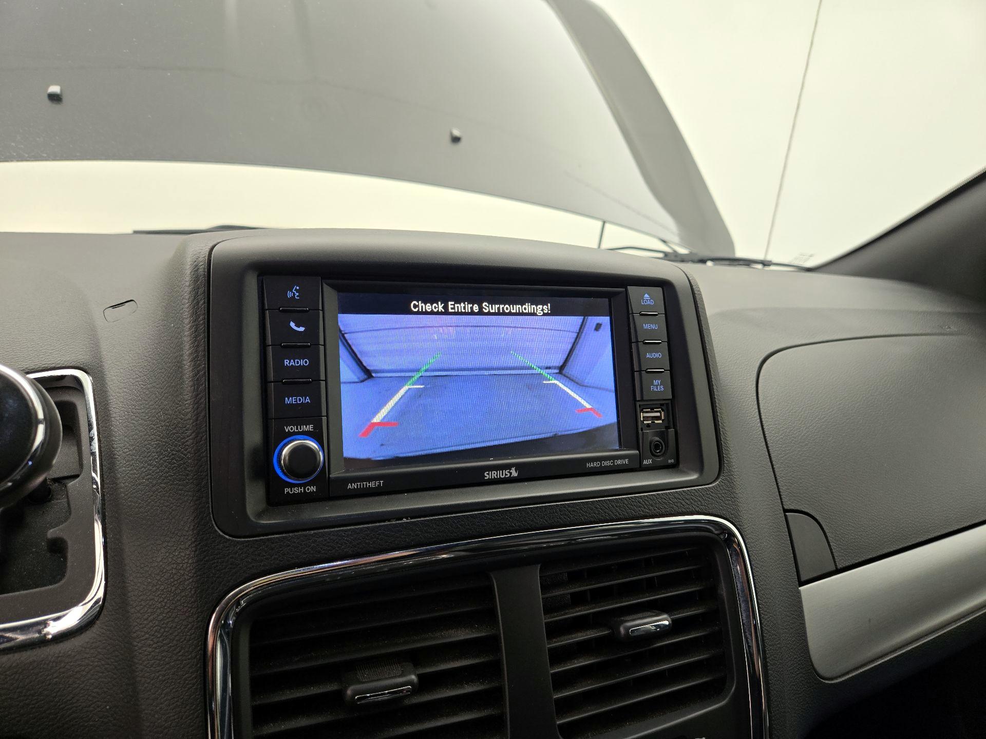 Thumbnail: 2019 Dodge Grand Caravan - 14