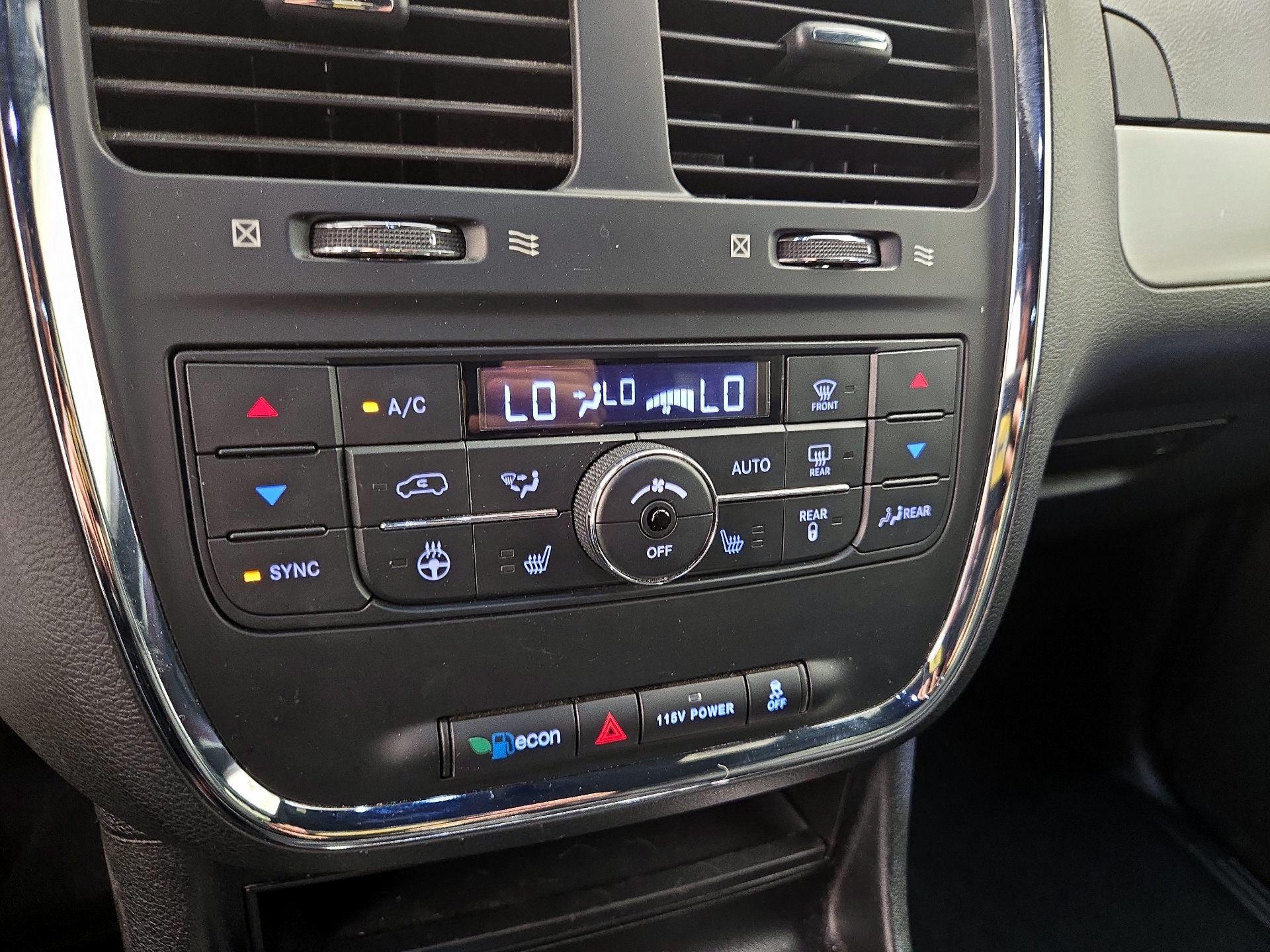 Thumbnail: 2019 Dodge Grand Caravan - 16