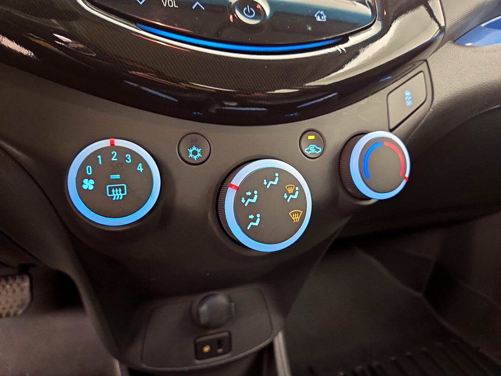 Thumbnail: 2015 Chevrolet Spark - 15