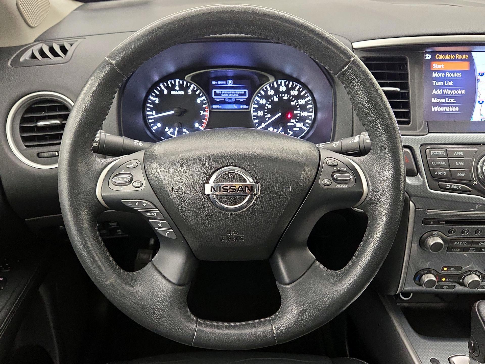 Thumbnail: 2017 Nissan Pathfinder - 10