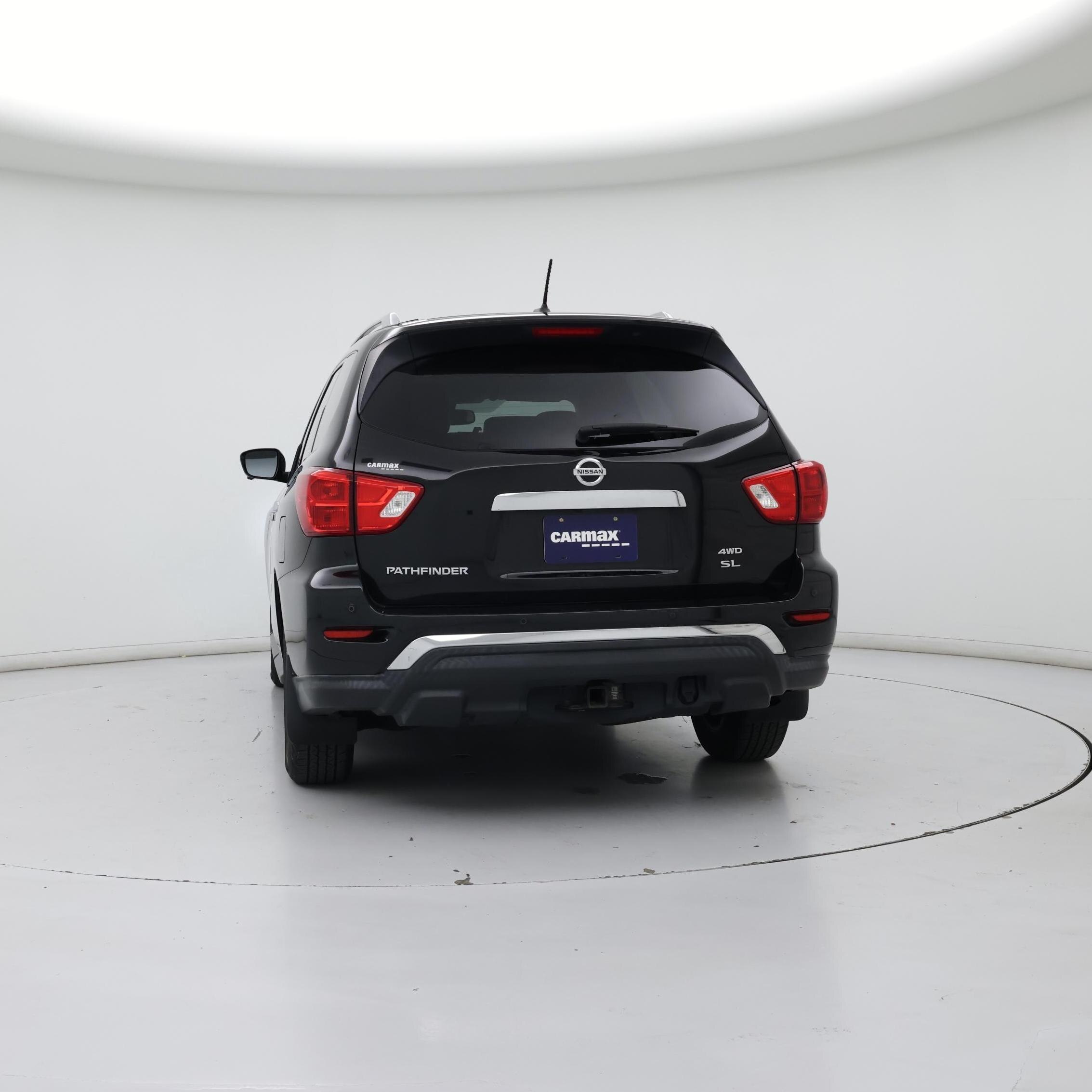 Thumbnail: 2017 Nissan Pathfinder - 6