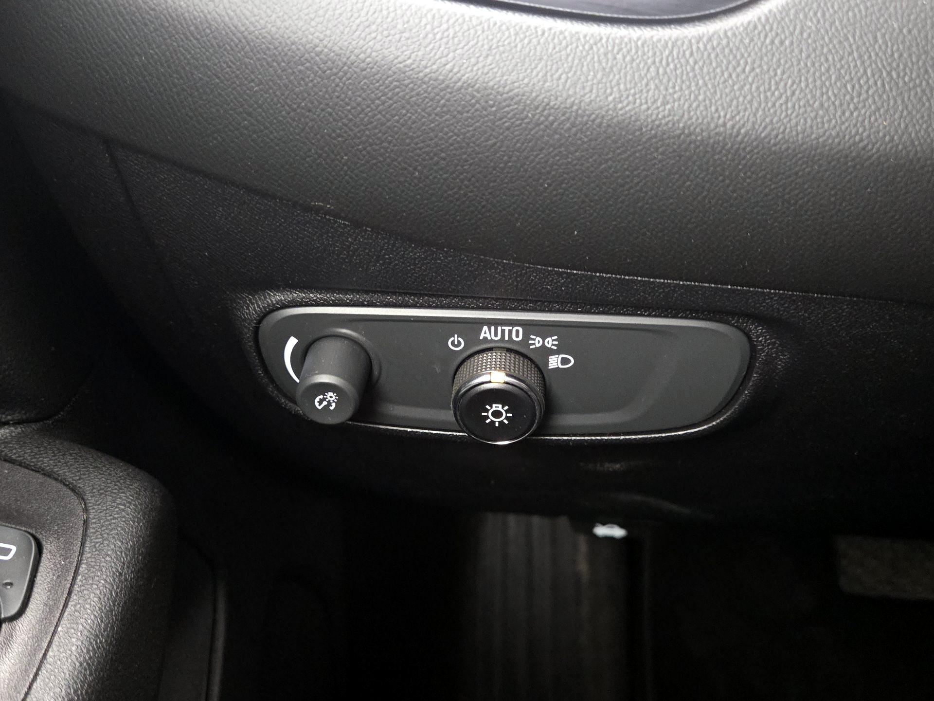 Thumbnail: 2019 Chevrolet Equinox - 13