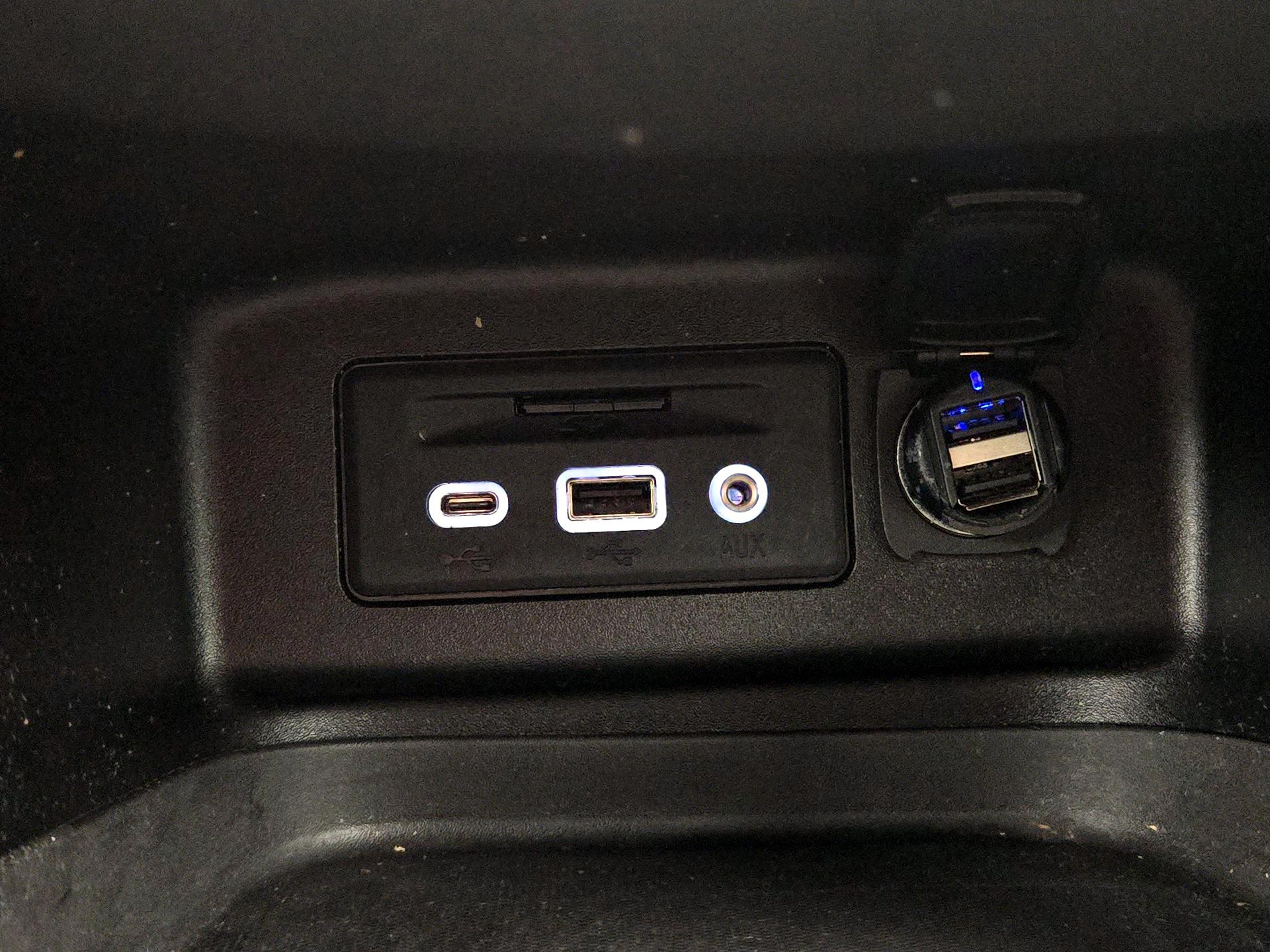 Thumbnail: 2019 Chevrolet Equinox - 19