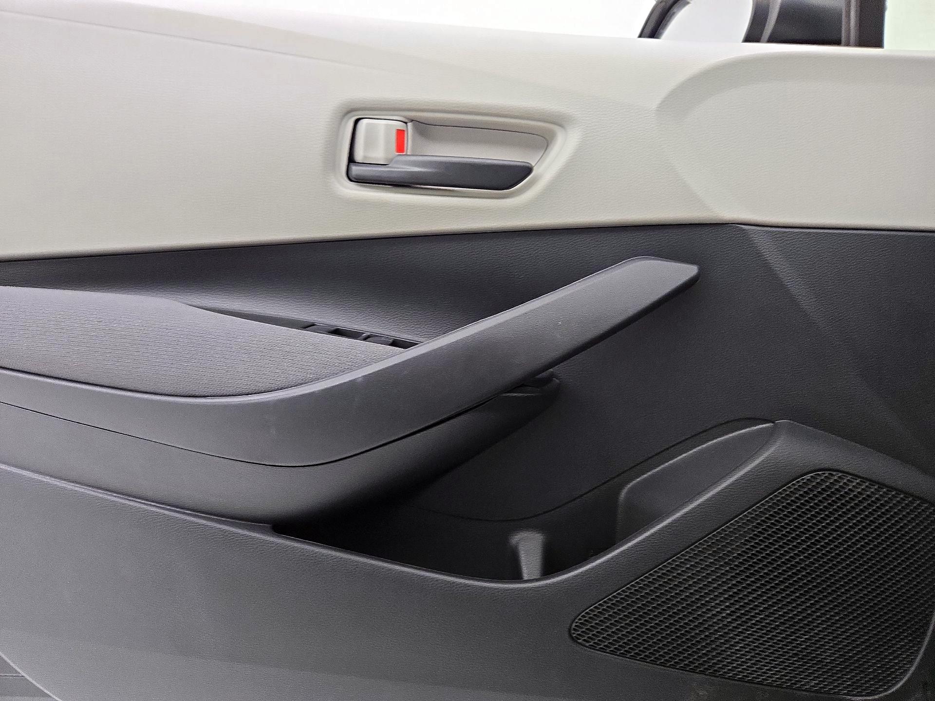 Thumbnail: 2022 Toyota Corolla - 12