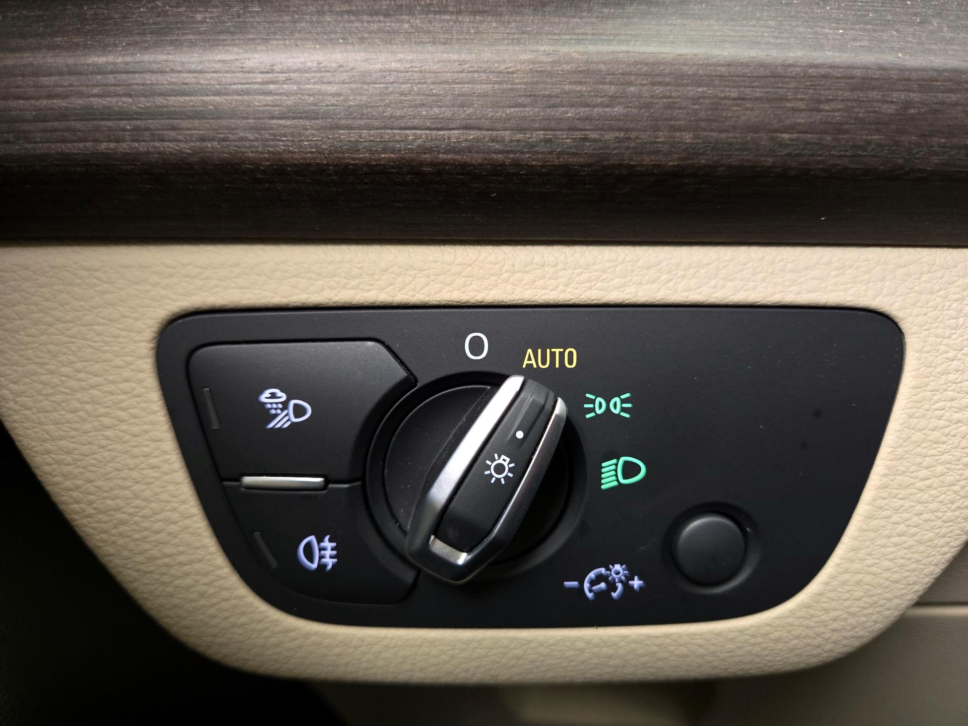 Thumbnail: 2022 Audi Q5 - 13