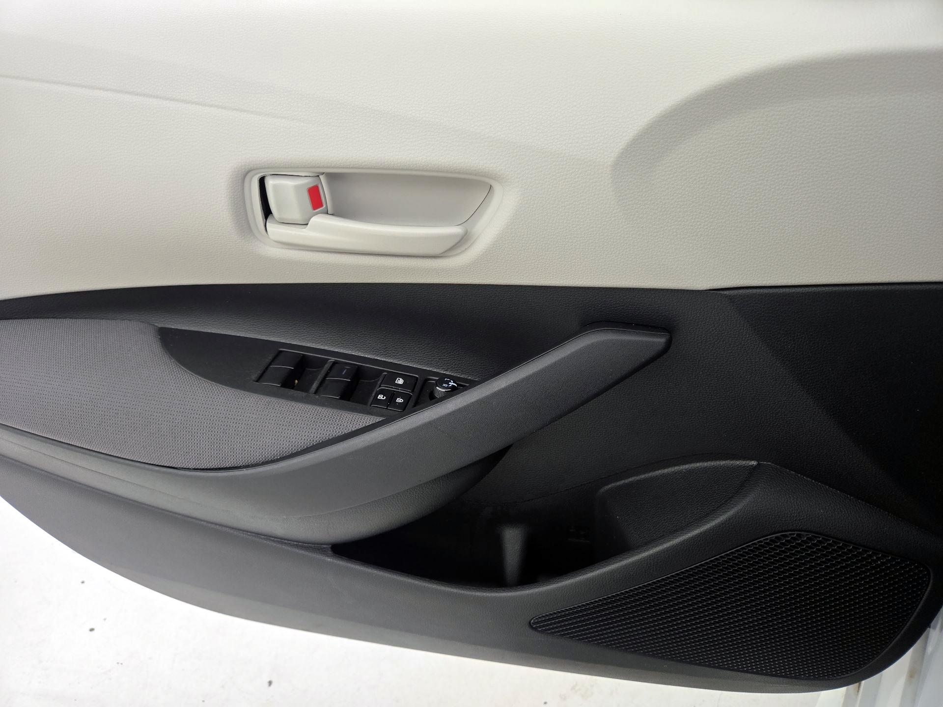 Thumbnail: 2025 Toyota Corolla - 12