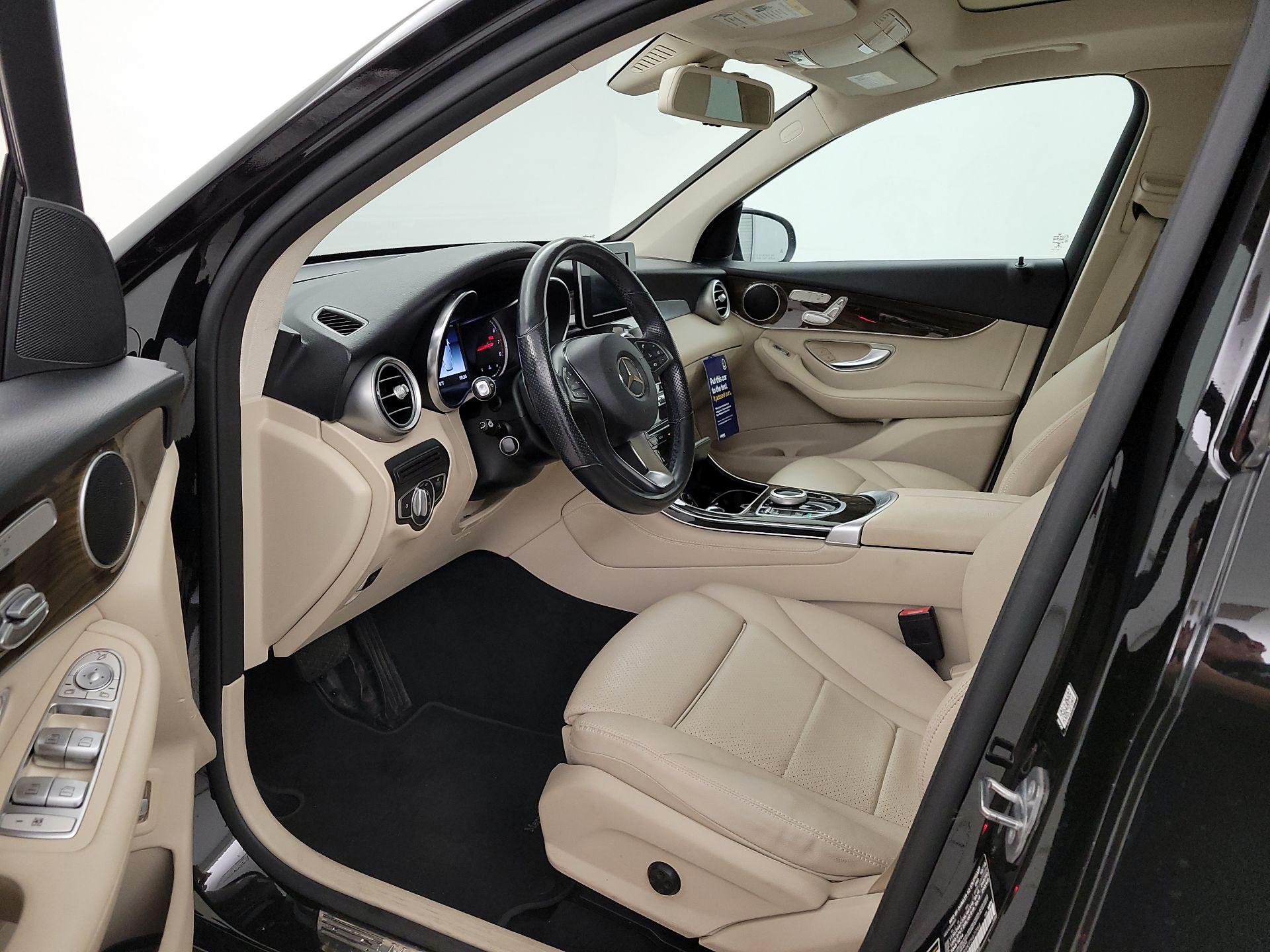 Thumbnail: 2019 Mercedes-Benz GLC - 11