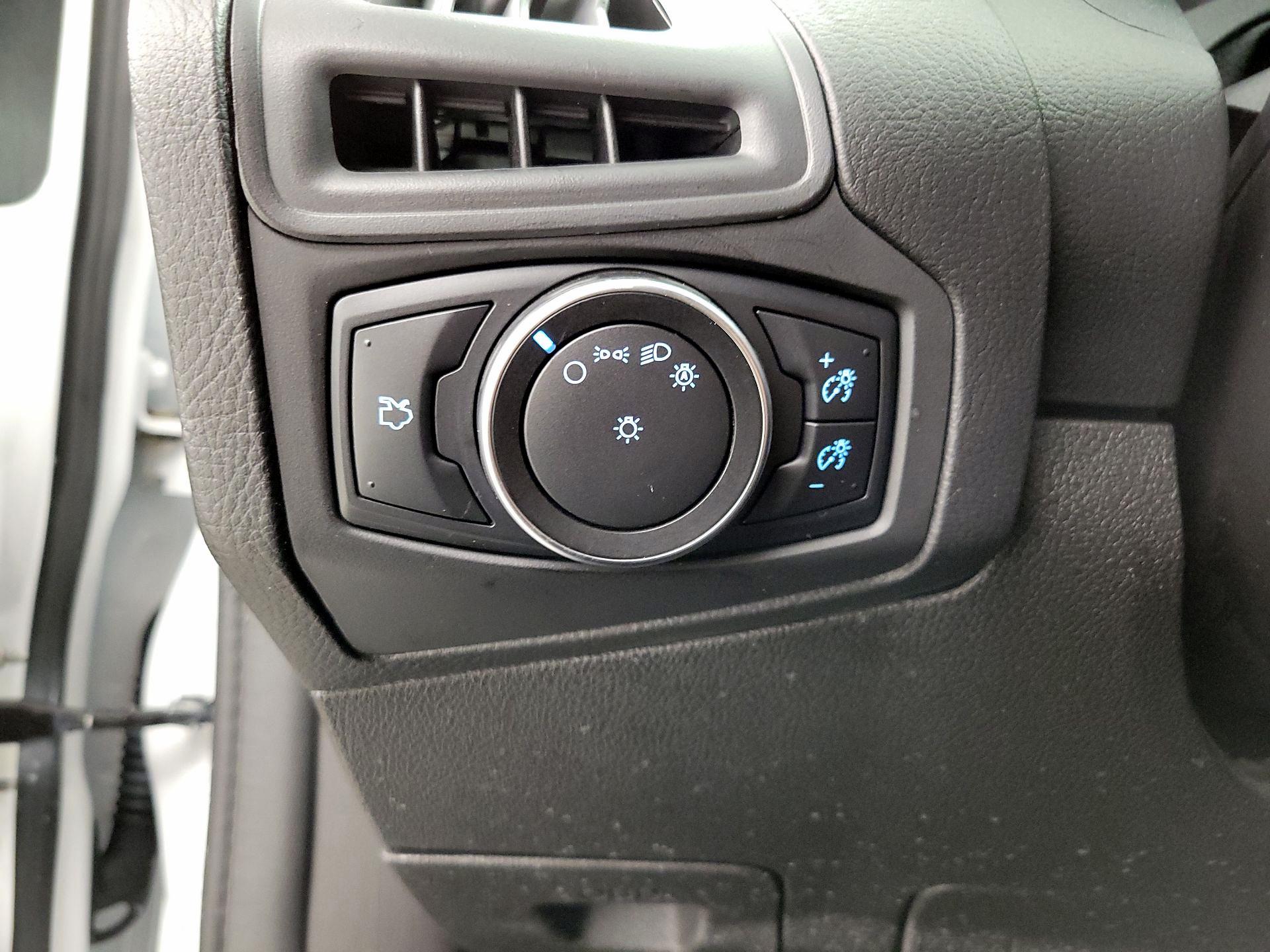 Thumbnail: 2018 Ford Focus - 13