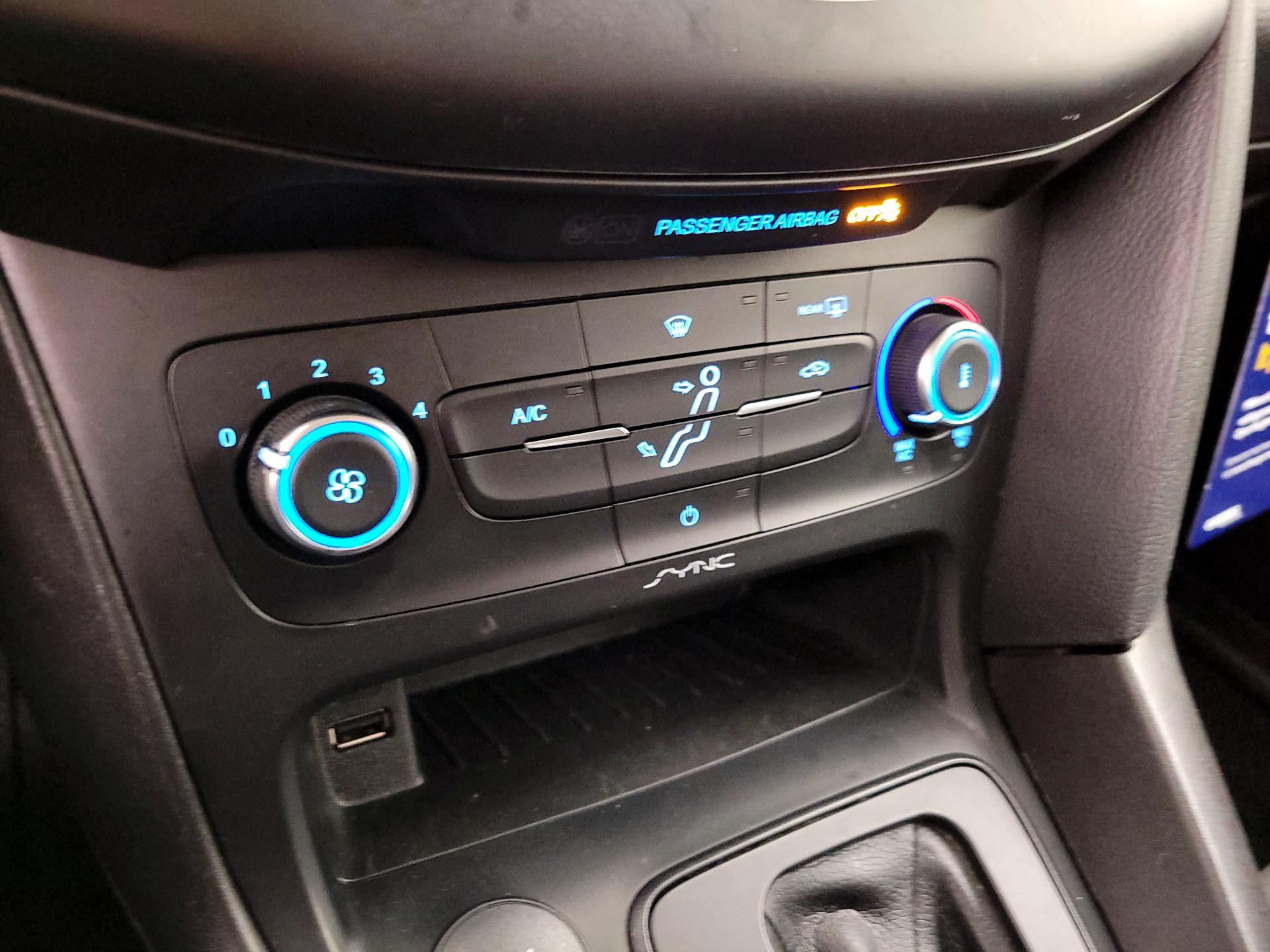 Thumbnail: 2018 Ford Focus - 16