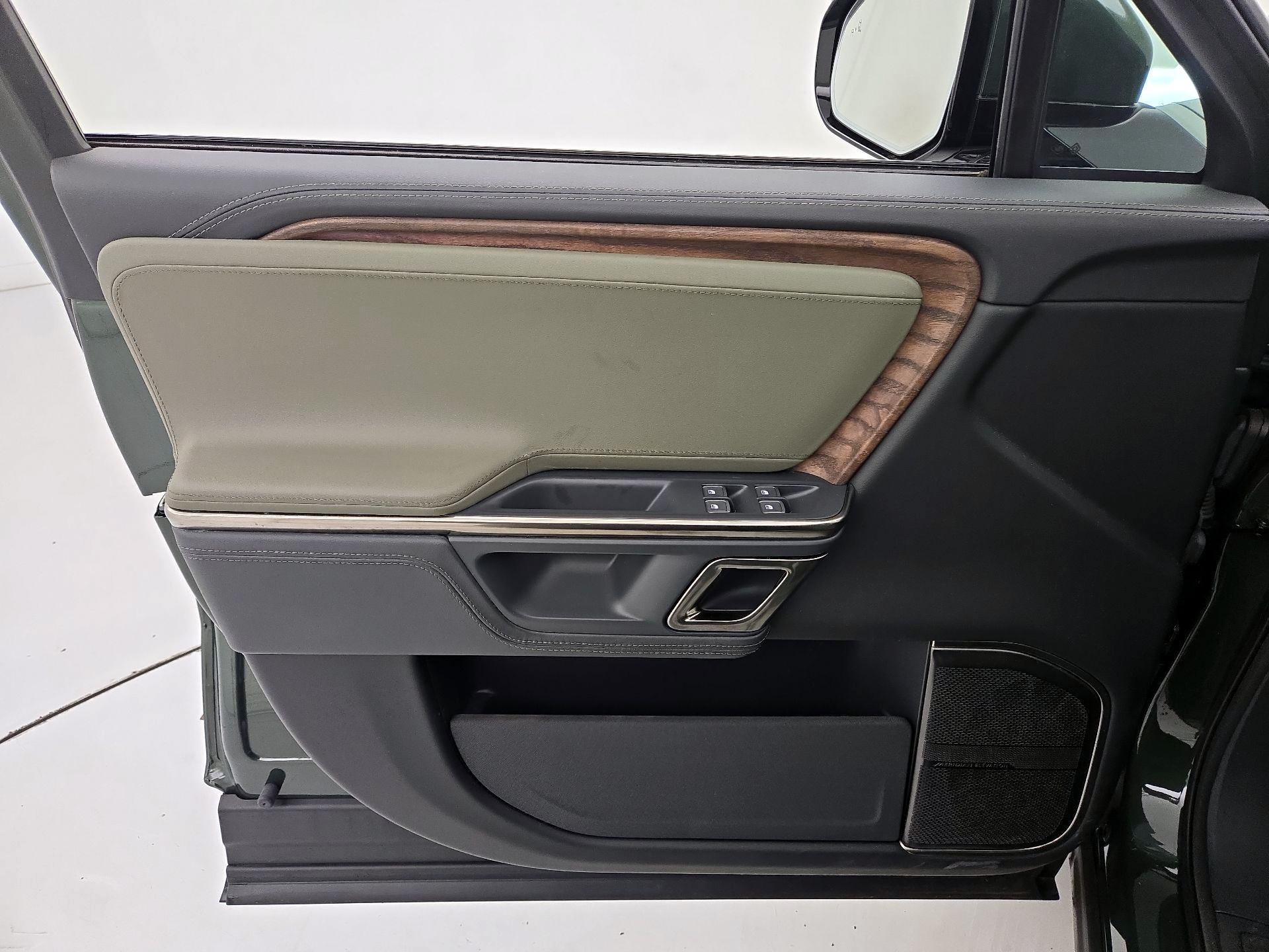 Thumbnail: 2022 Rivian R1T - 12