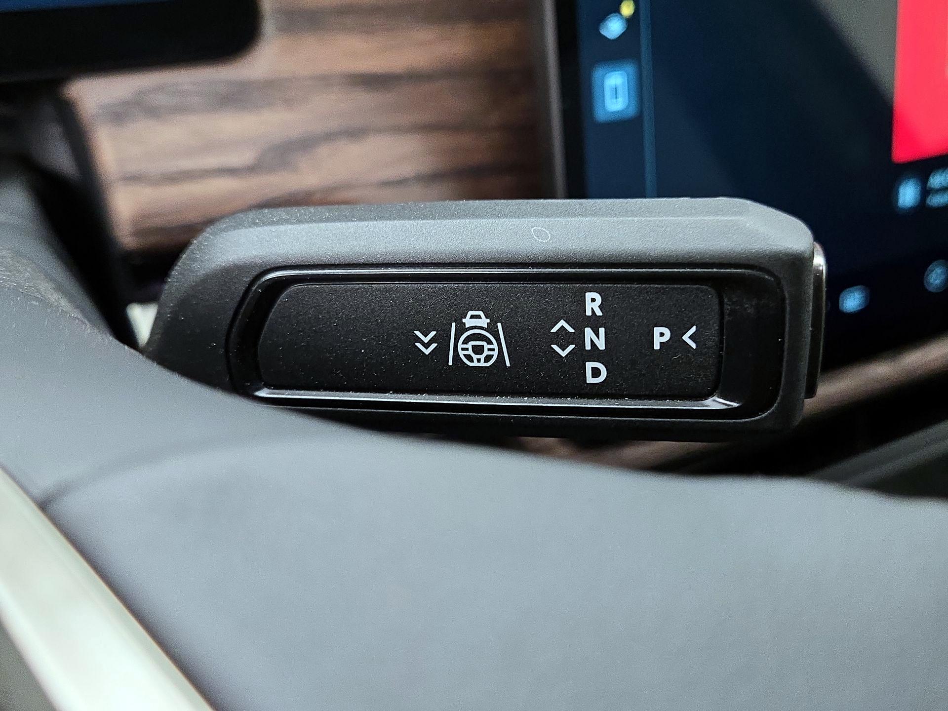 Thumbnail: 2022 Rivian R1T - 16