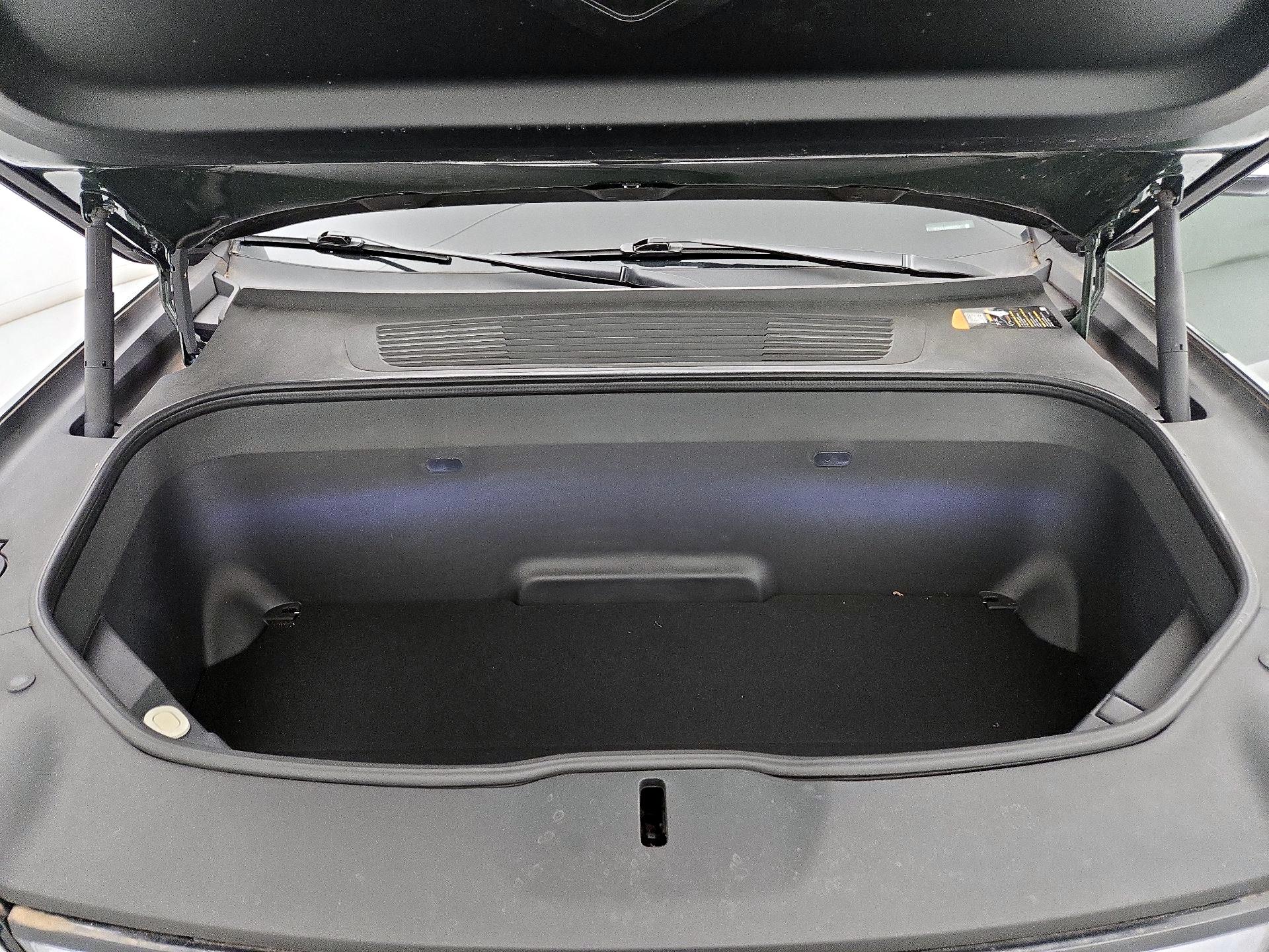 Thumbnail: 2022 Rivian R1T - 19