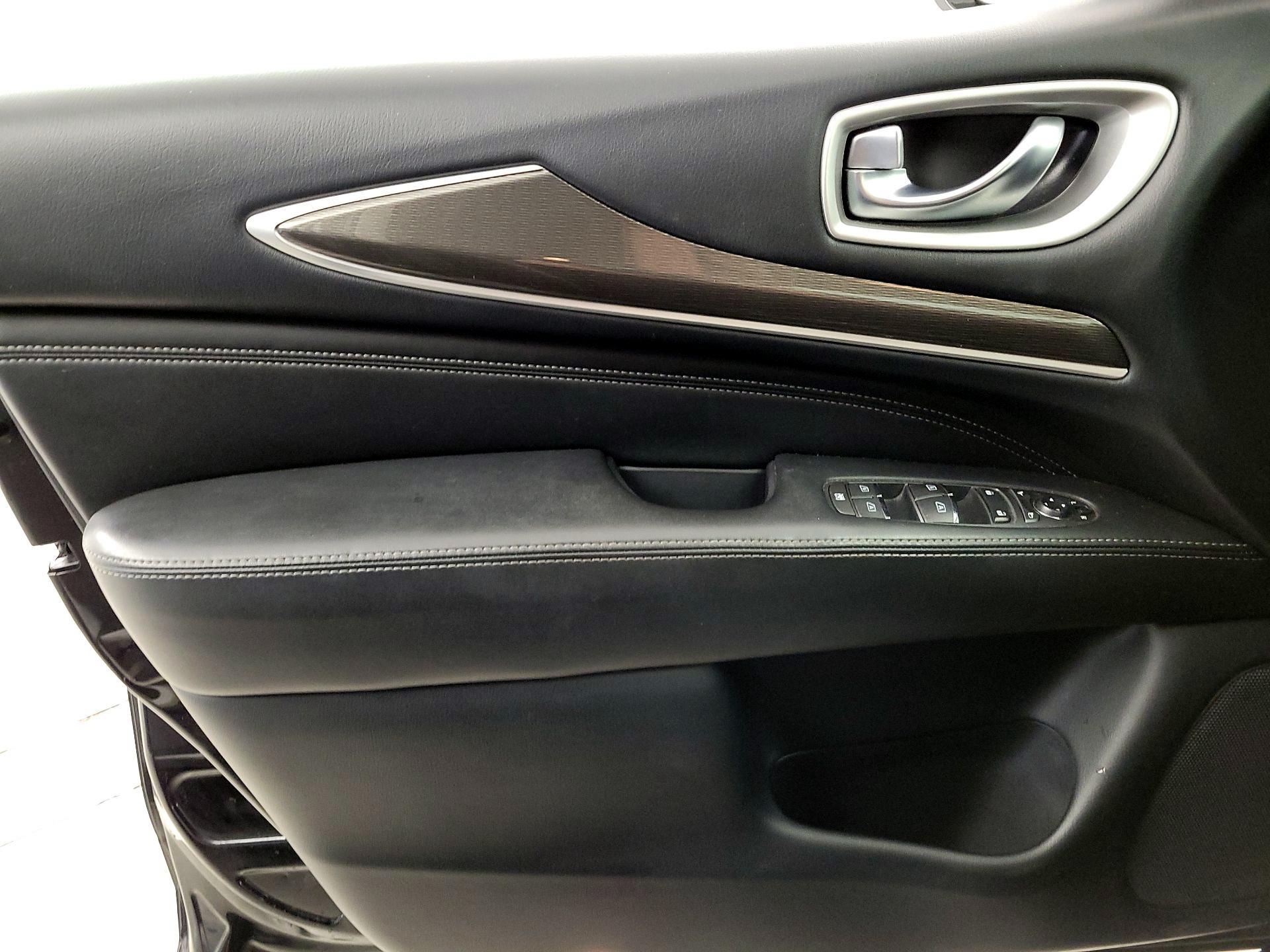 Thumbnail: 2019 INFINITI QX60 - 12