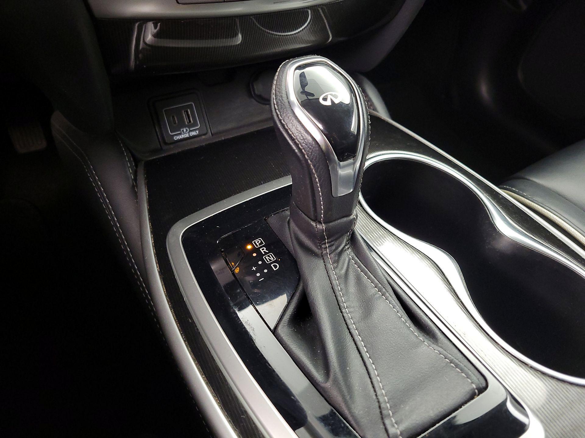 Thumbnail: 2019 INFINITI QX60 - 16