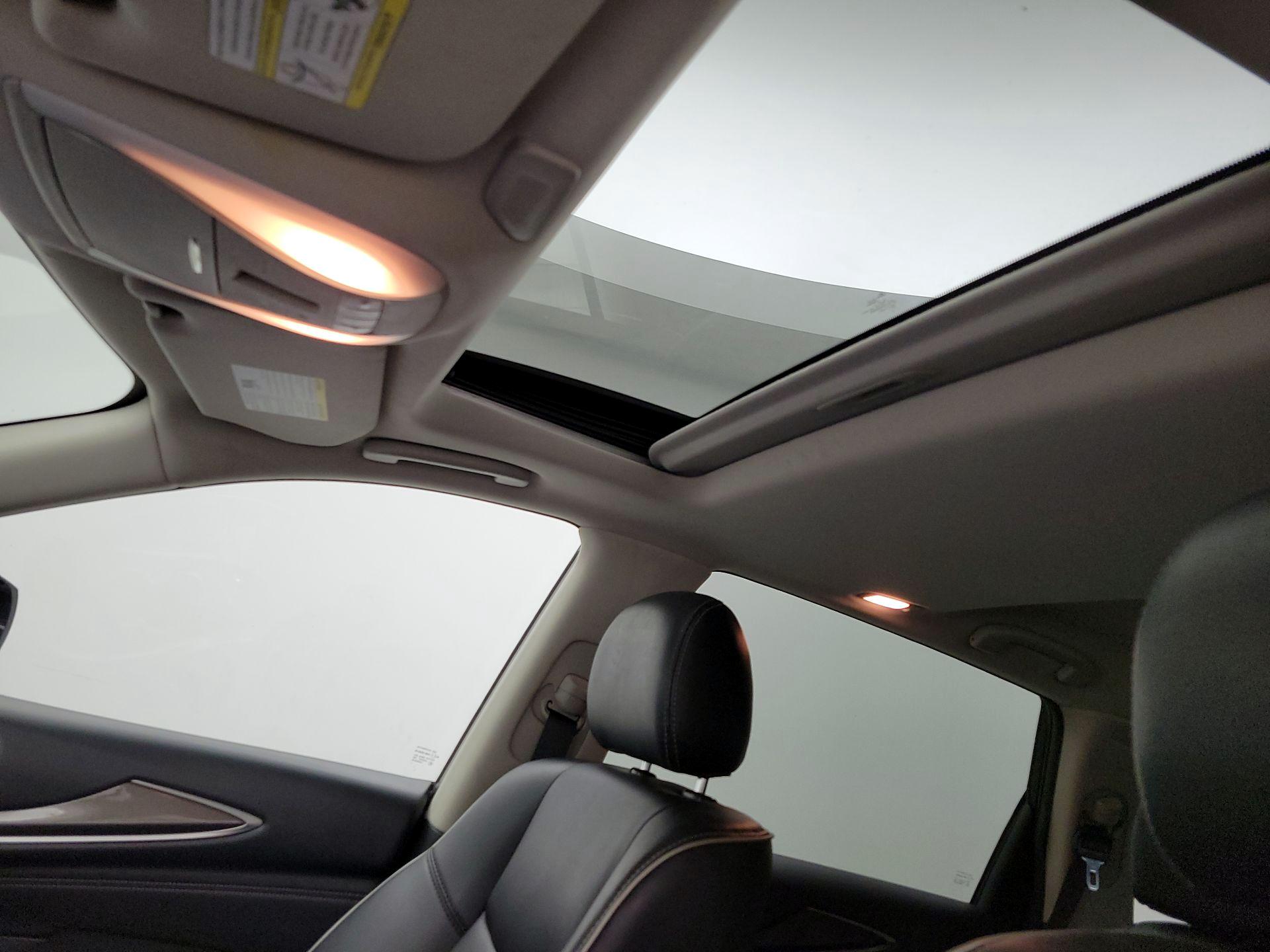 Thumbnail: 2019 INFINITI QX60 - 18