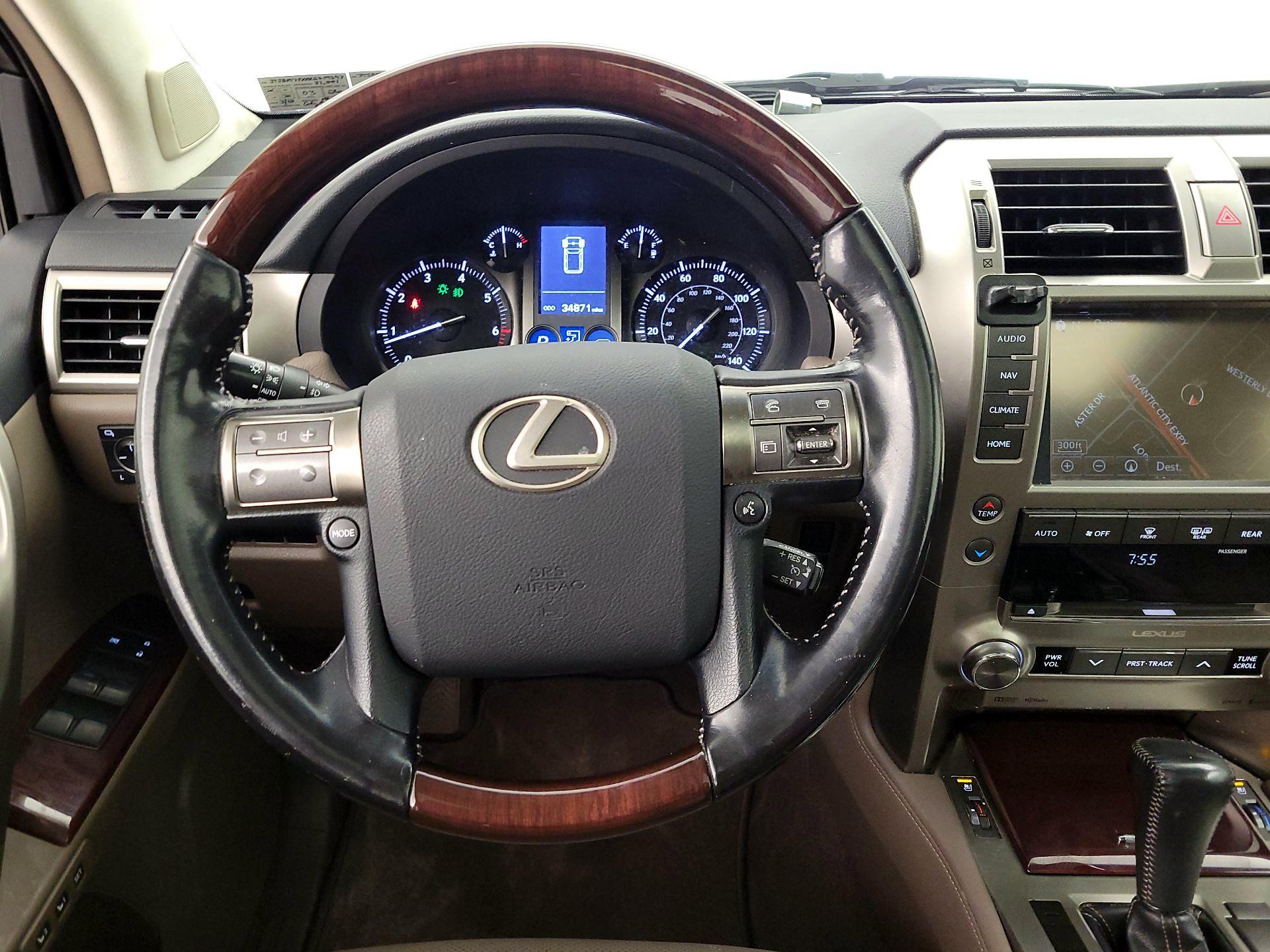 Thumbnail: 2019 Lexus GX - 10