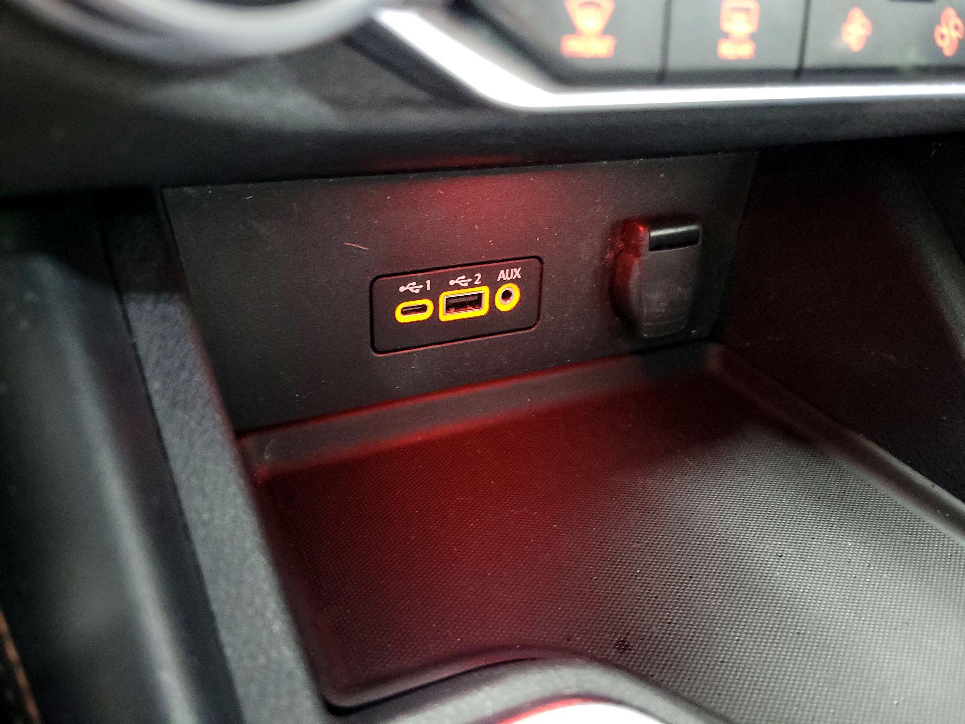 Thumbnail: 2020 Nissan Sentra - 18