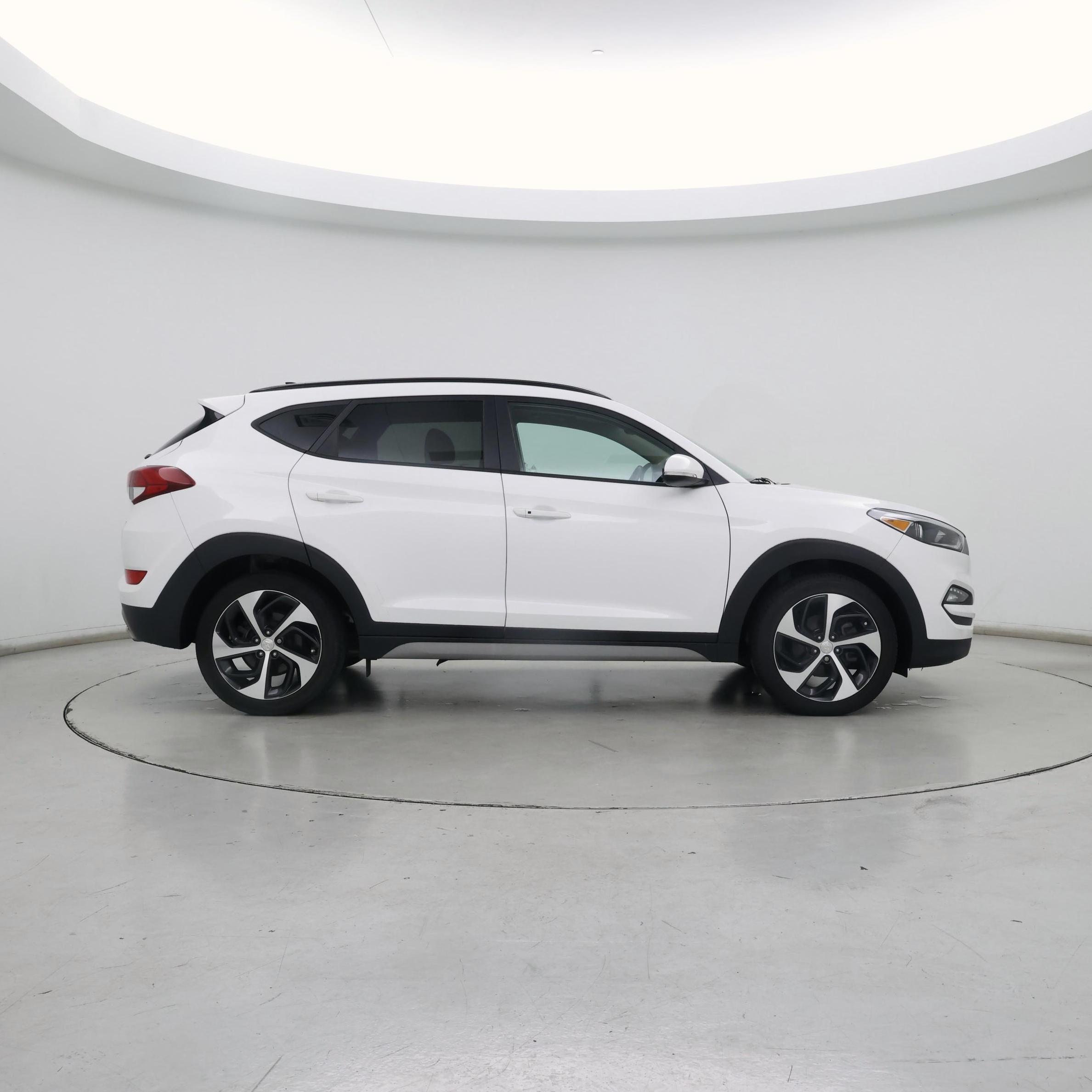 Thumbnail: 2018 Hyundai Tucson - 7