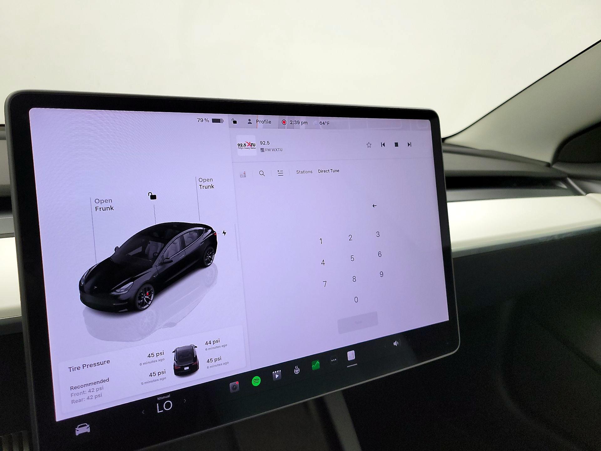 Thumbnail: 2022 Tesla Model 3 - 15