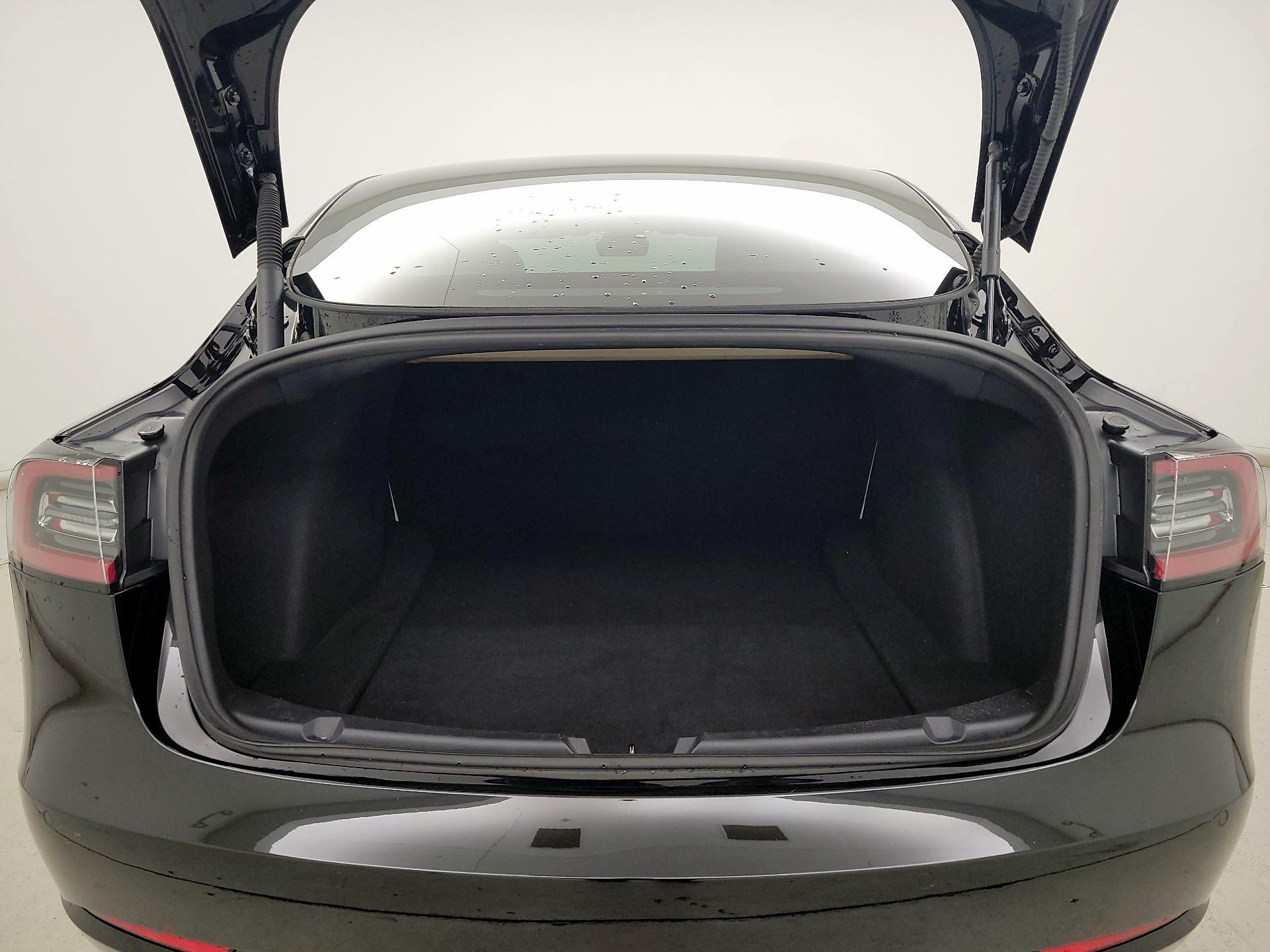 Thumbnail: 2022 Tesla Model 3 - 19