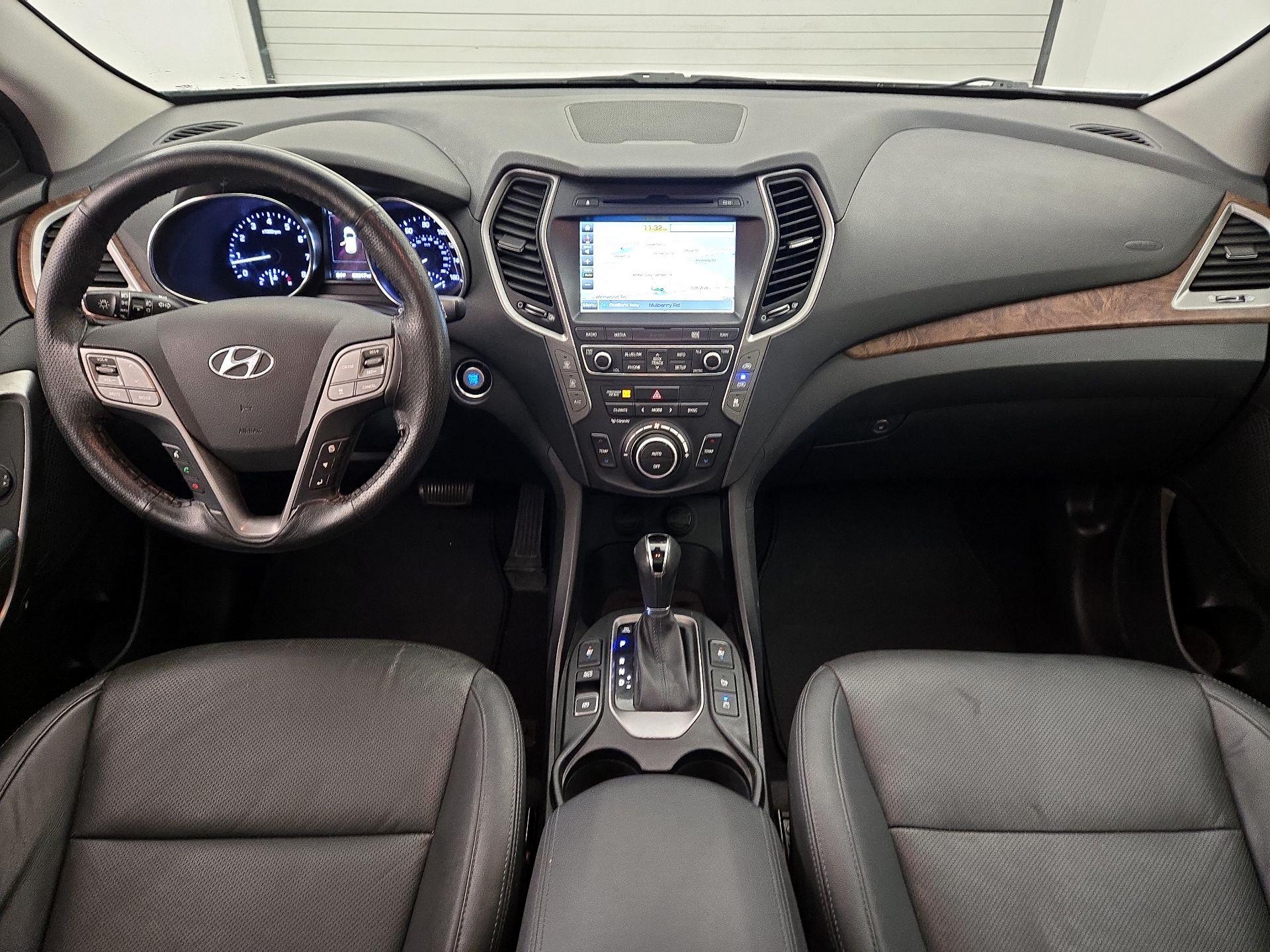 Thumbnail: 2017 Hyundai Santa Fe - 9