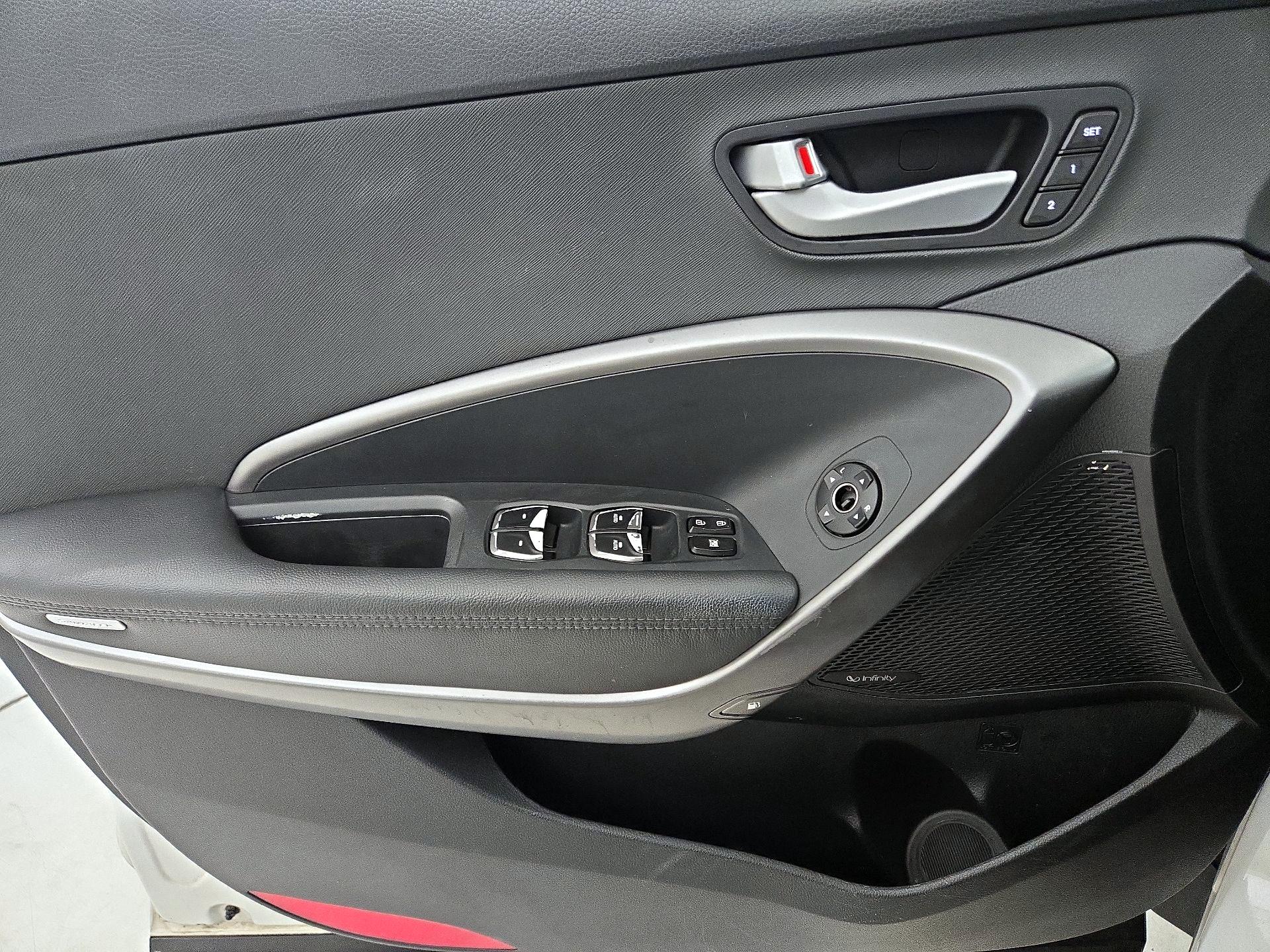 Thumbnail: 2017 Hyundai Santa Fe - 12