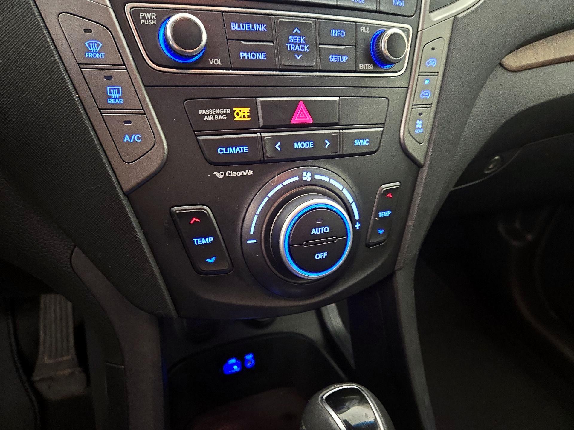 Thumbnail: 2017 Hyundai Santa Fe - 17