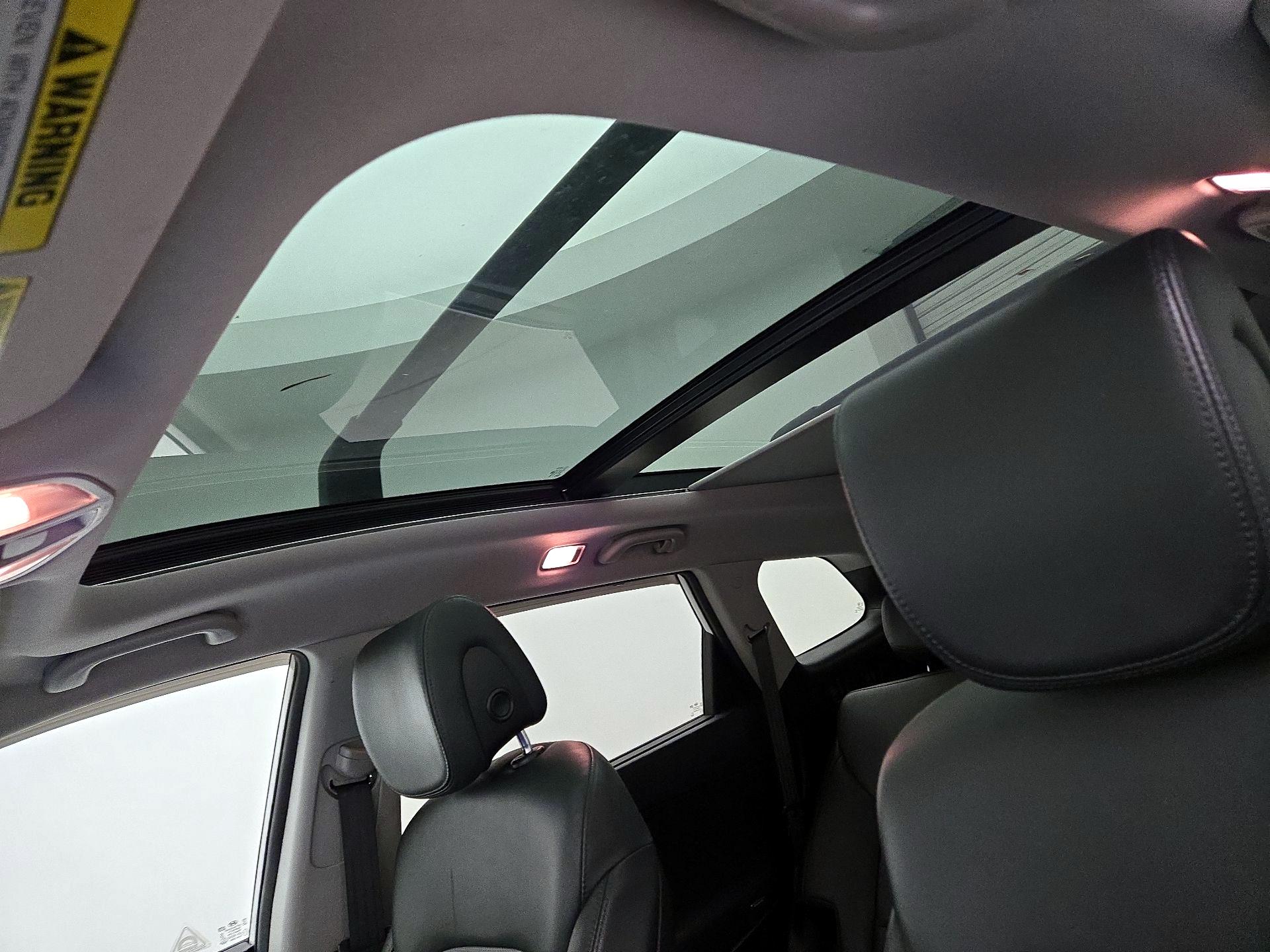 Thumbnail: 2017 Hyundai Santa Fe - 20