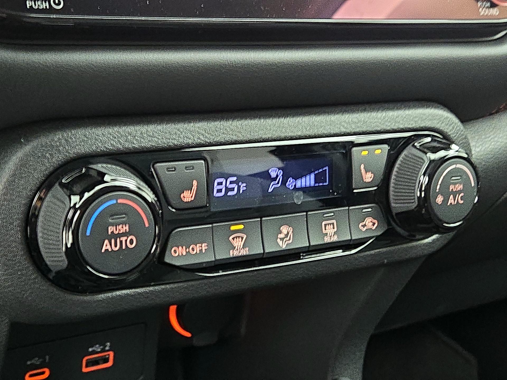 Thumbnail: 2024 Nissan Kicks - 15