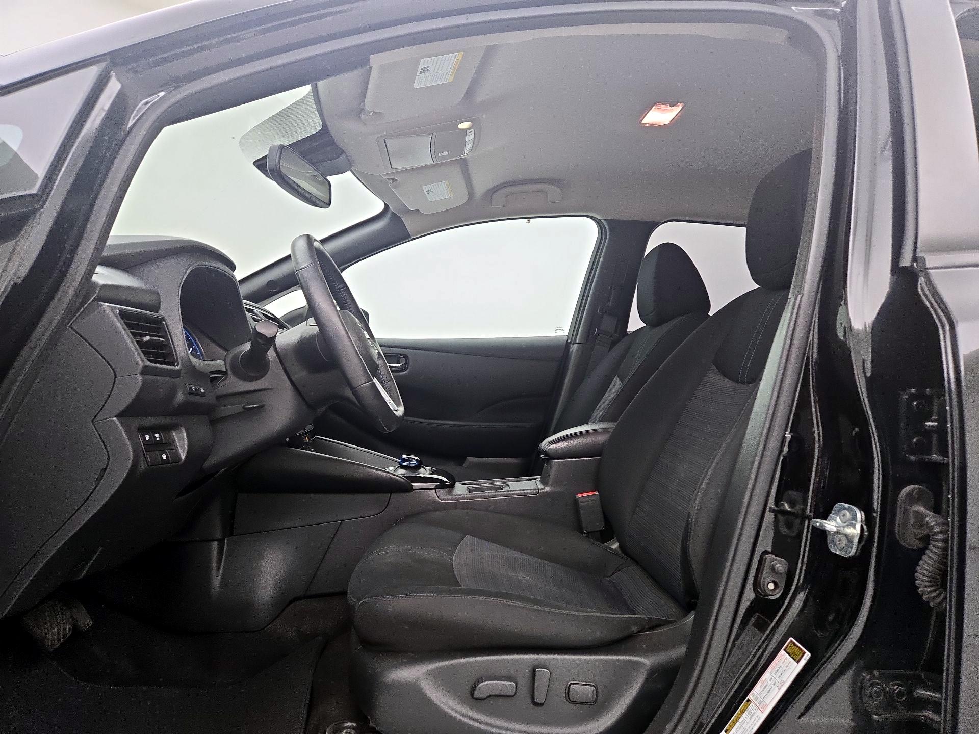 Thumbnail: 2020 Nissan Leaf - 11