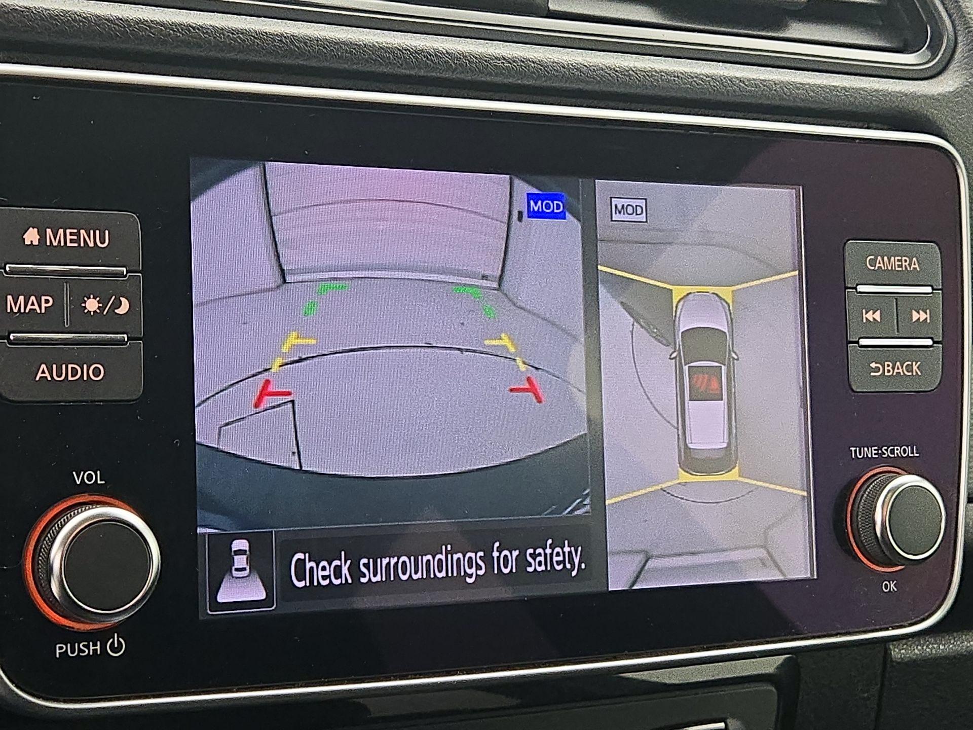 Thumbnail: 2020 Nissan Leaf - 14