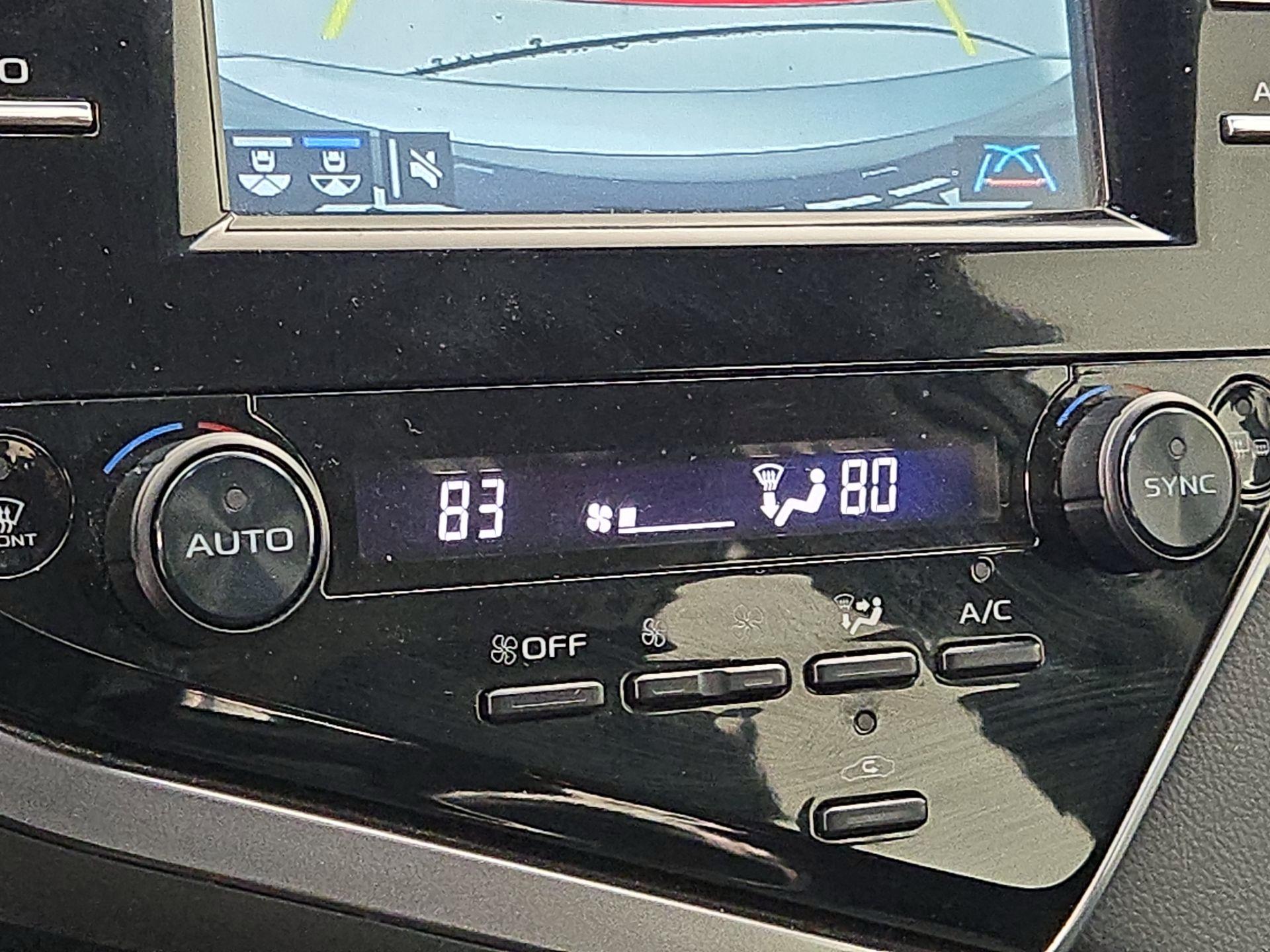 Thumbnail: 2018 Toyota Camry - 15