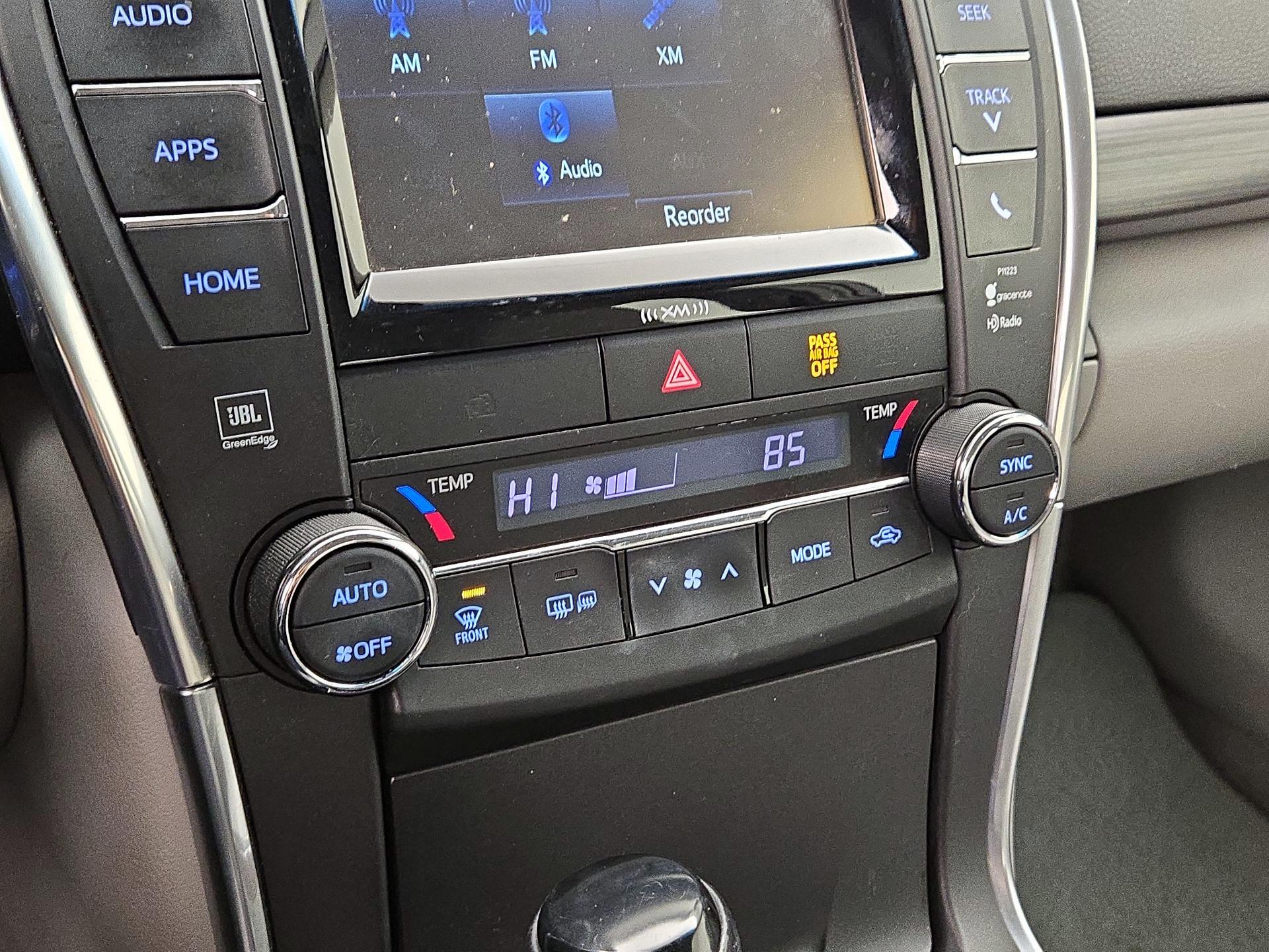 Thumbnail: 2017 Toyota Camry - 16