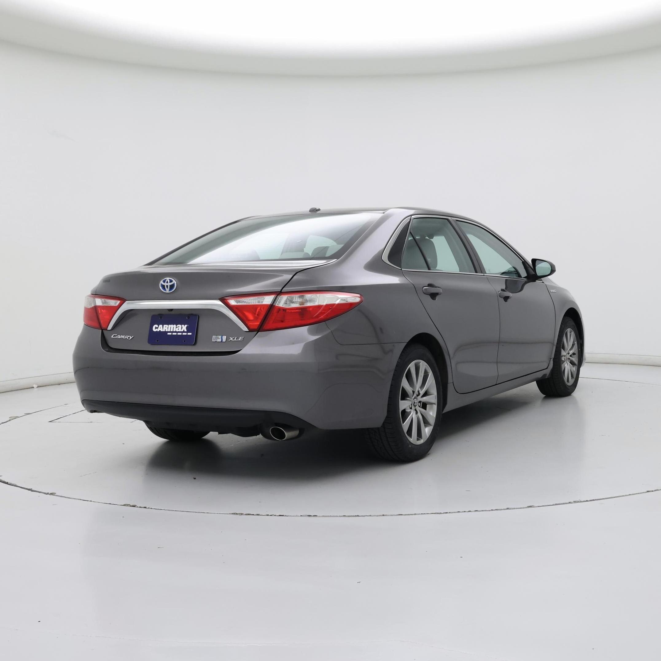 Thumbnail: 2017 Toyota Camry - 8