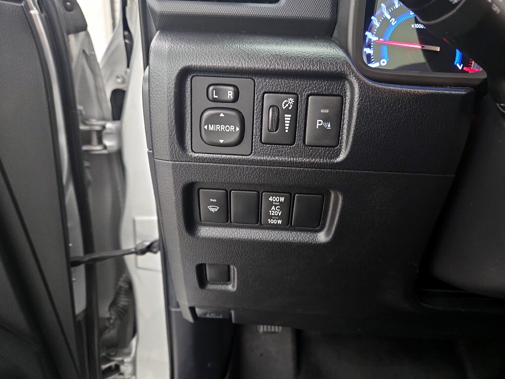 Thumbnail: 2019 Toyota 4Runner - 13