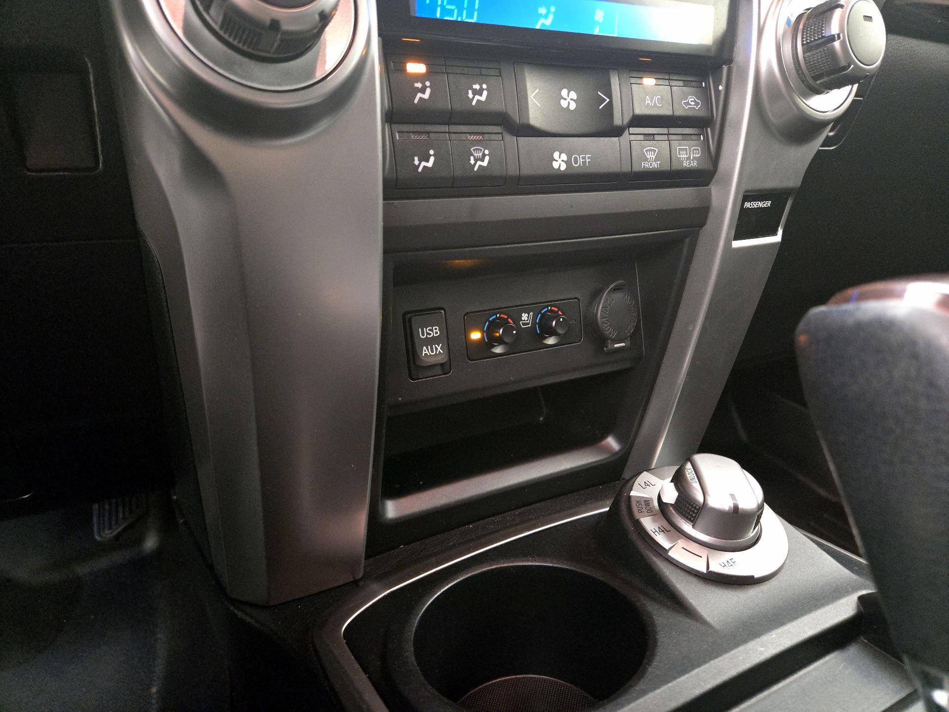 Thumbnail: 2019 Toyota 4Runner - 18