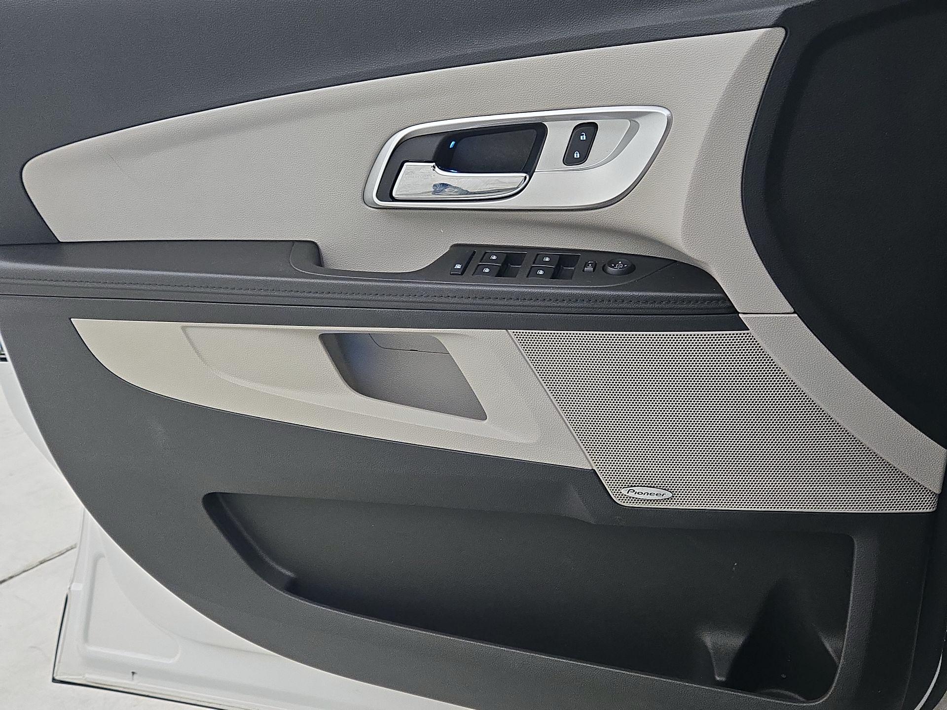 Thumbnail: 2016 Chevrolet Equinox - 12